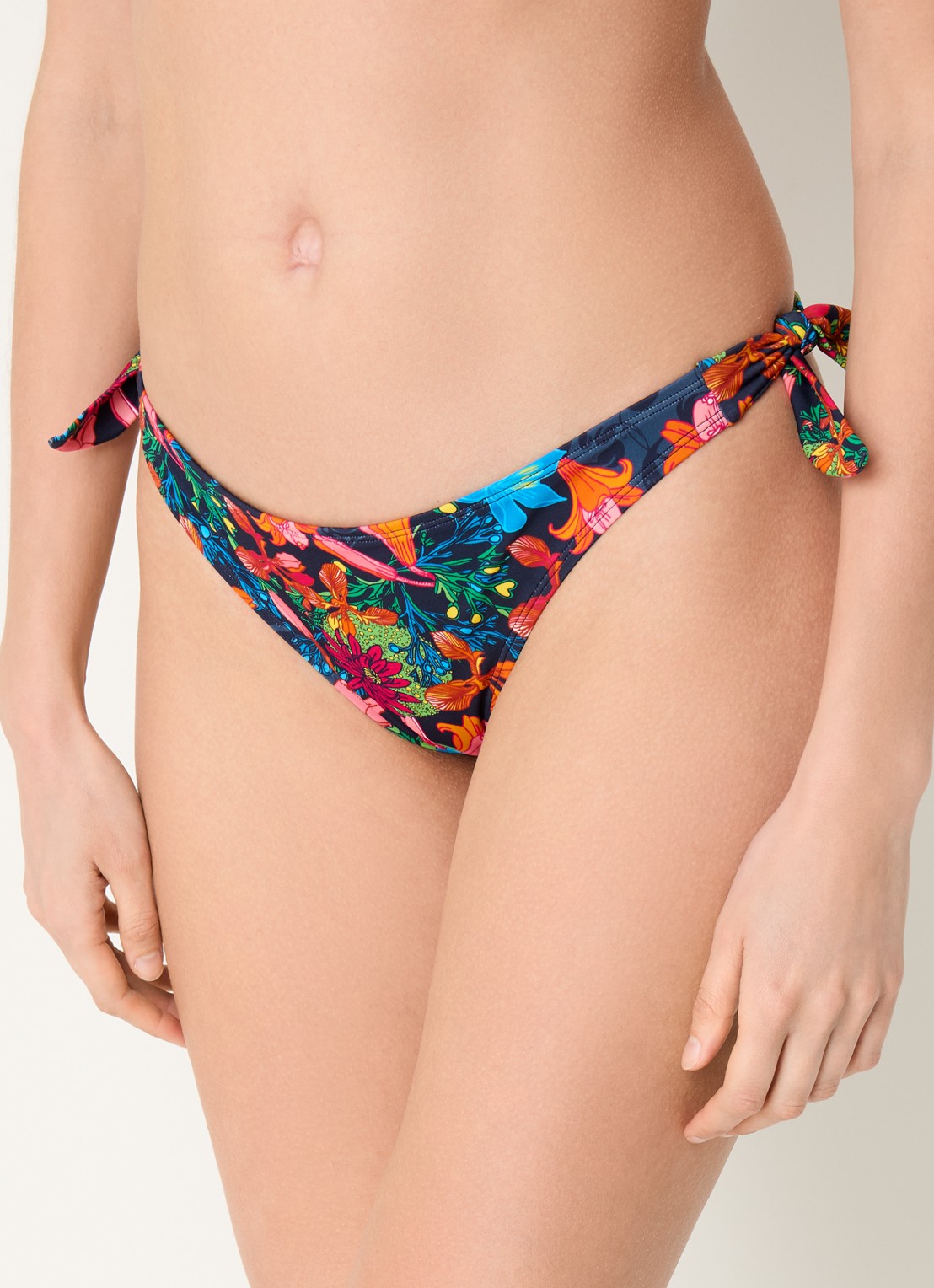 Marlies Dekkers Thalassa bikinislip met bloemenprint - detail 4 donkerblauw