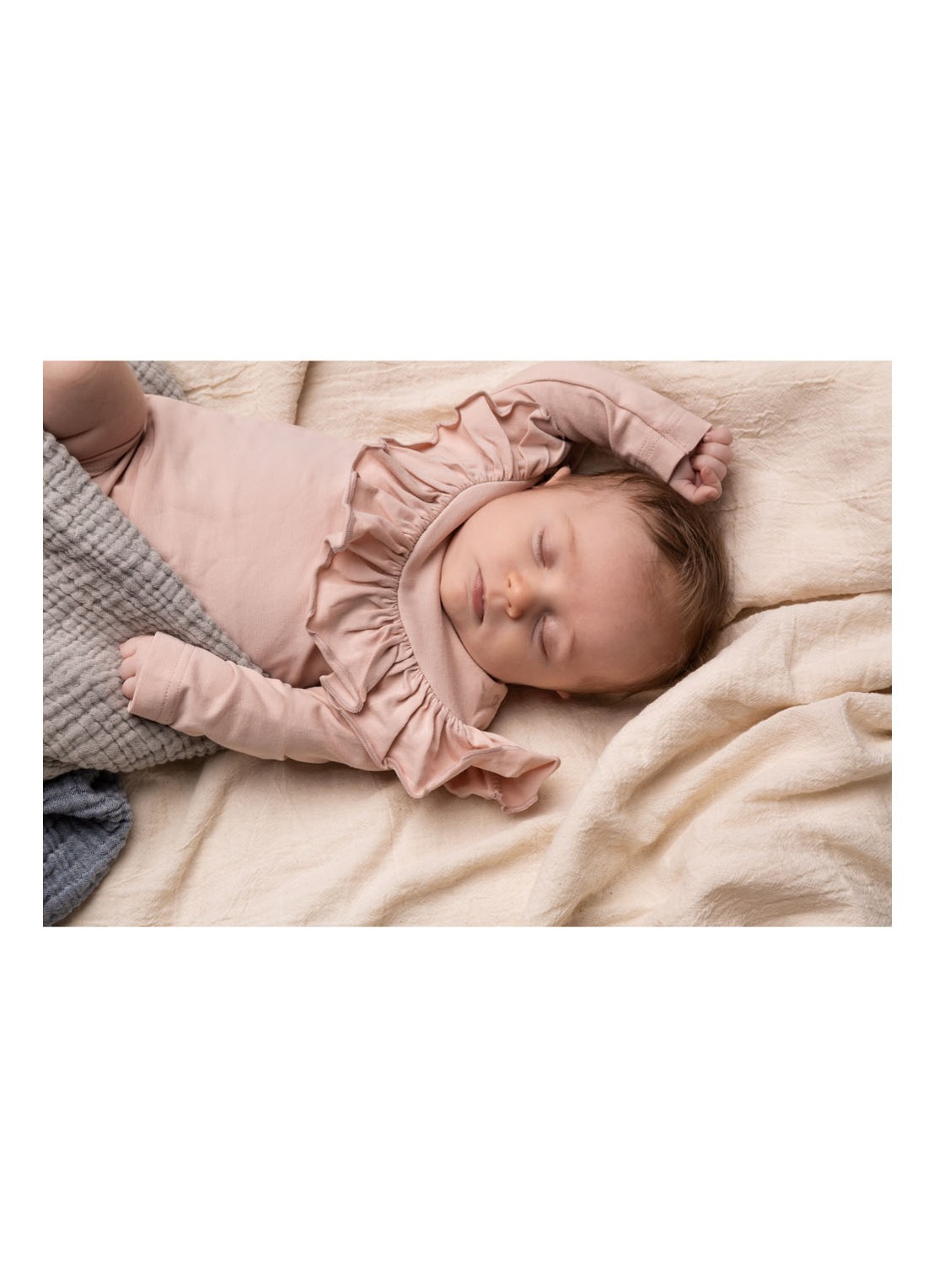 MarMar COPENHAGEN Bibbi romper met volant - detail 3 oudroze