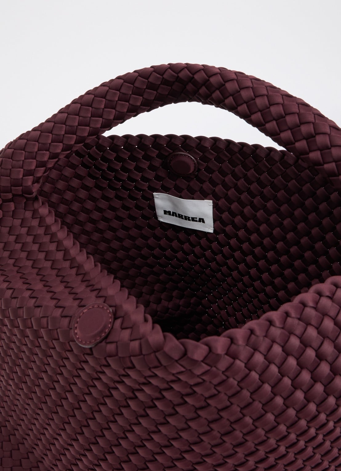 Marrea Large schoudertas met gevlochten details - detail bordeauxrood