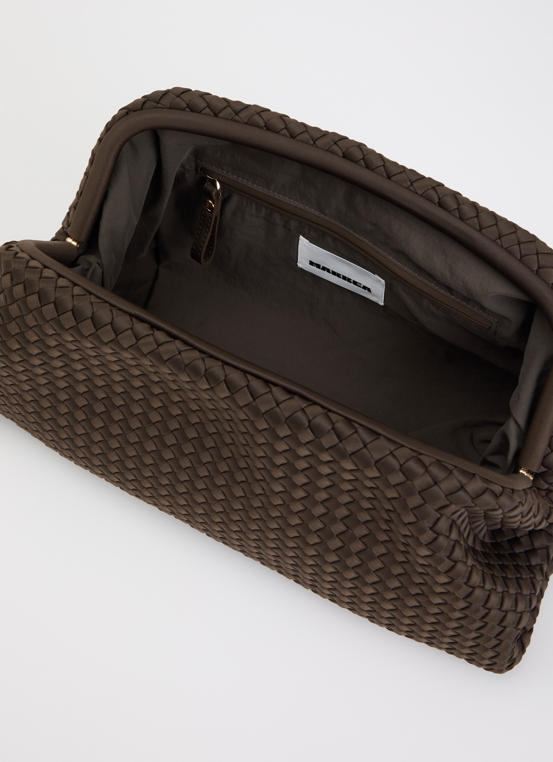 Marrea Maxi clutch met gewoven details - detail 2 donkerbruin