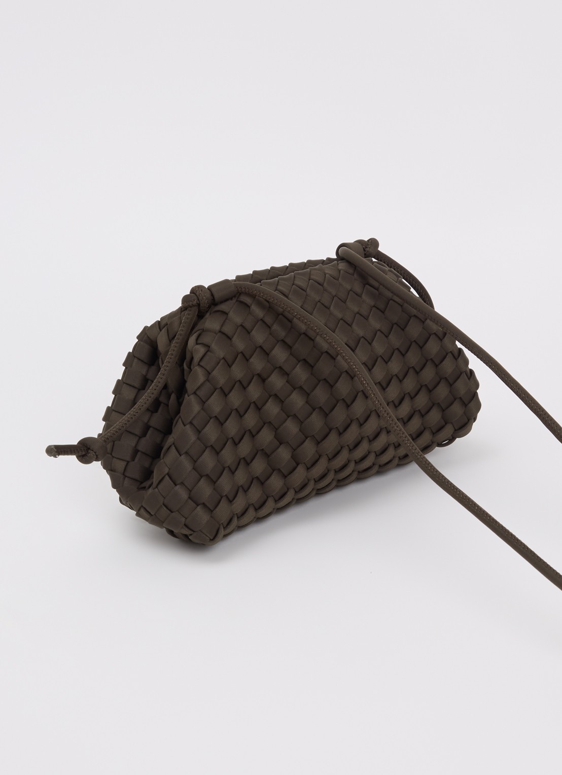 Marrea Pouch mini handtas met gevlochten detail  - achterkant 4 donkerbruin