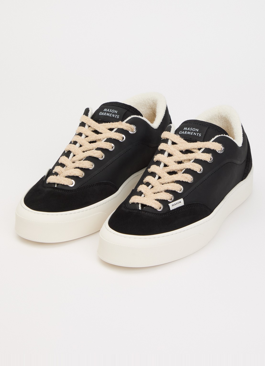 Mason Garments Atlantis sneaker van nubuck met suède details - detail zwart
