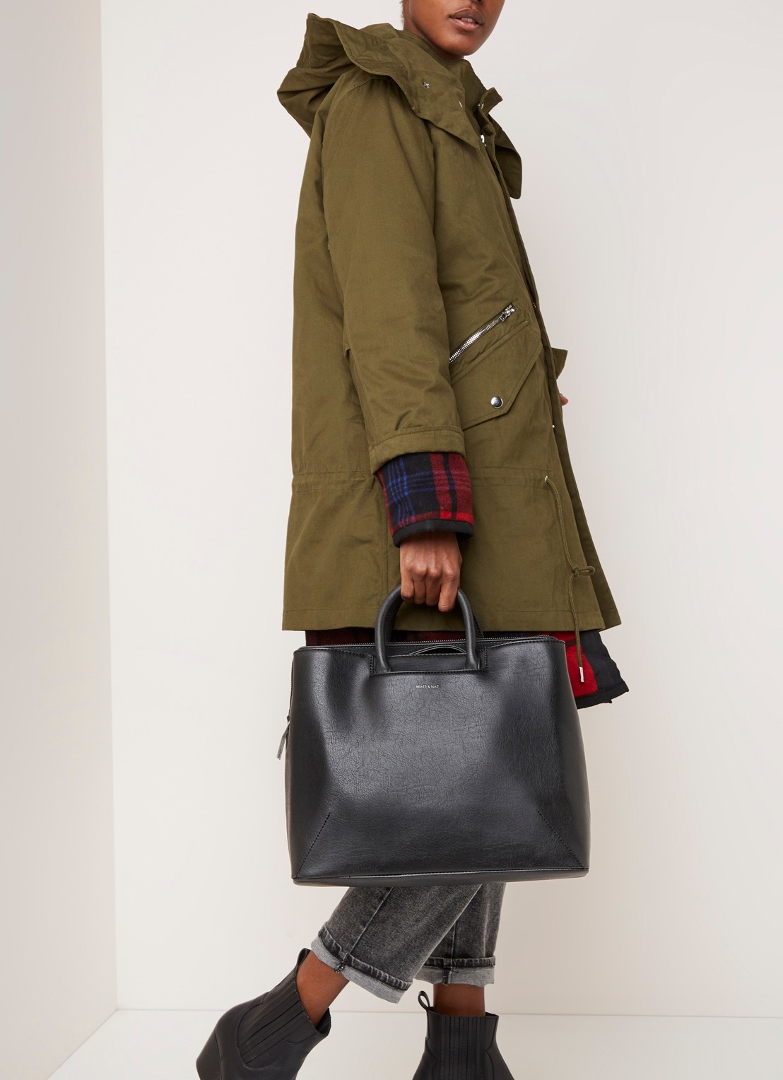 Matt & Nat Vintage Kintla handtas van vegan leer - voorkant 7 zwart