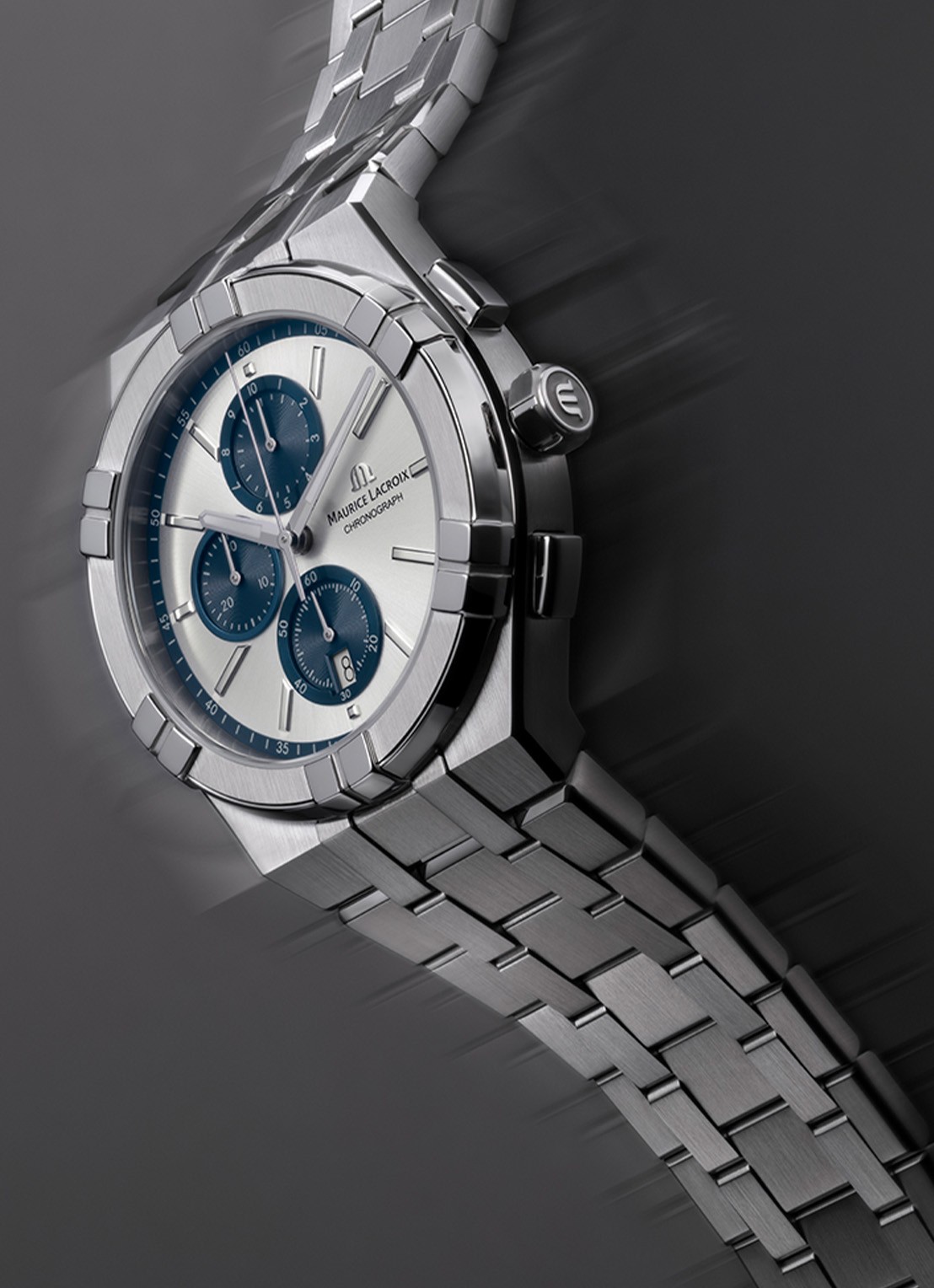 Maurice Lacroix Aikon Chronograaf horloge AI1118-SS002-230-1 - detail 2 zilver