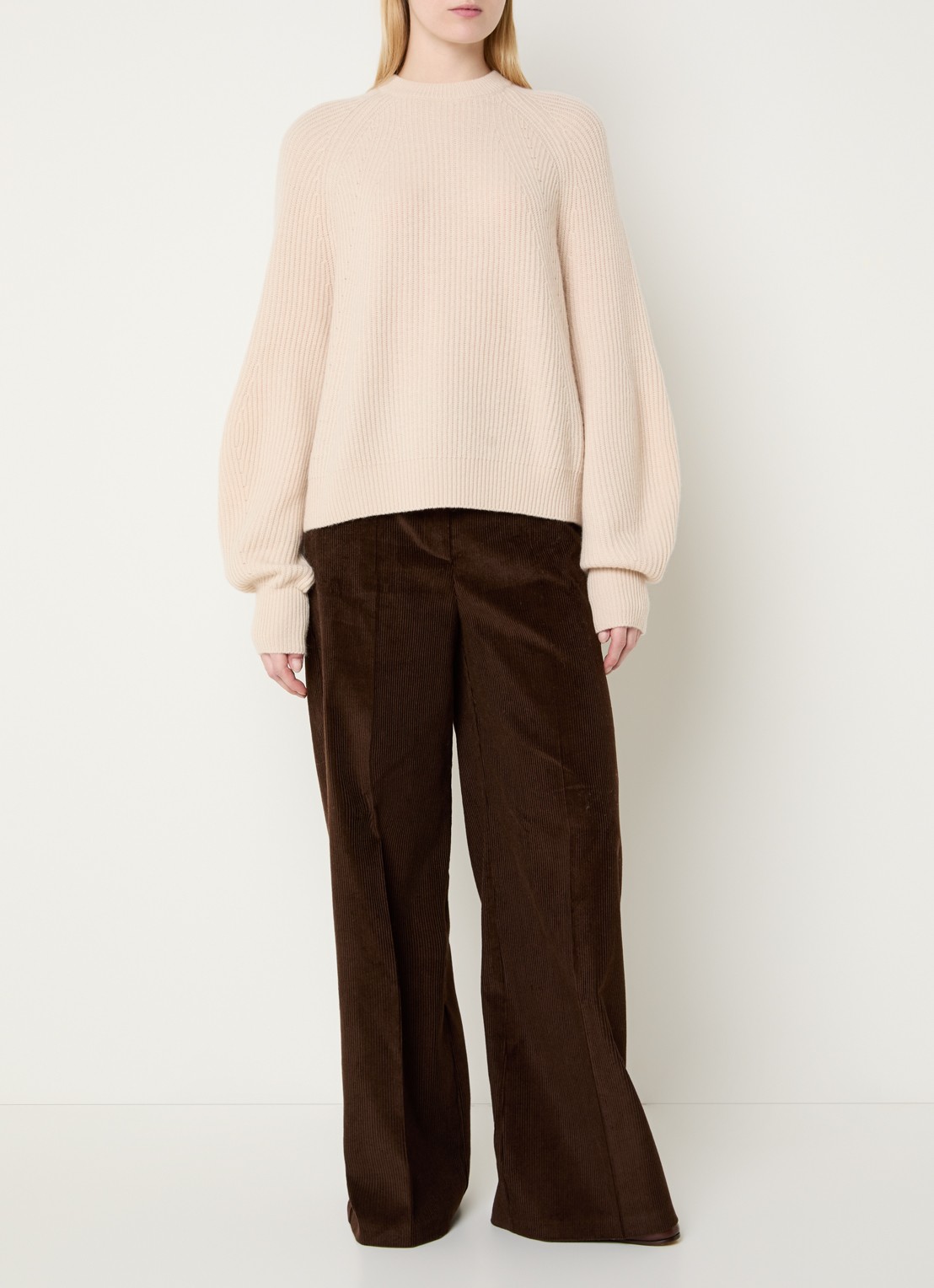 Max & Co Adagio ribgebreide trui in kasjmier wolblend - voorkant 2 beige