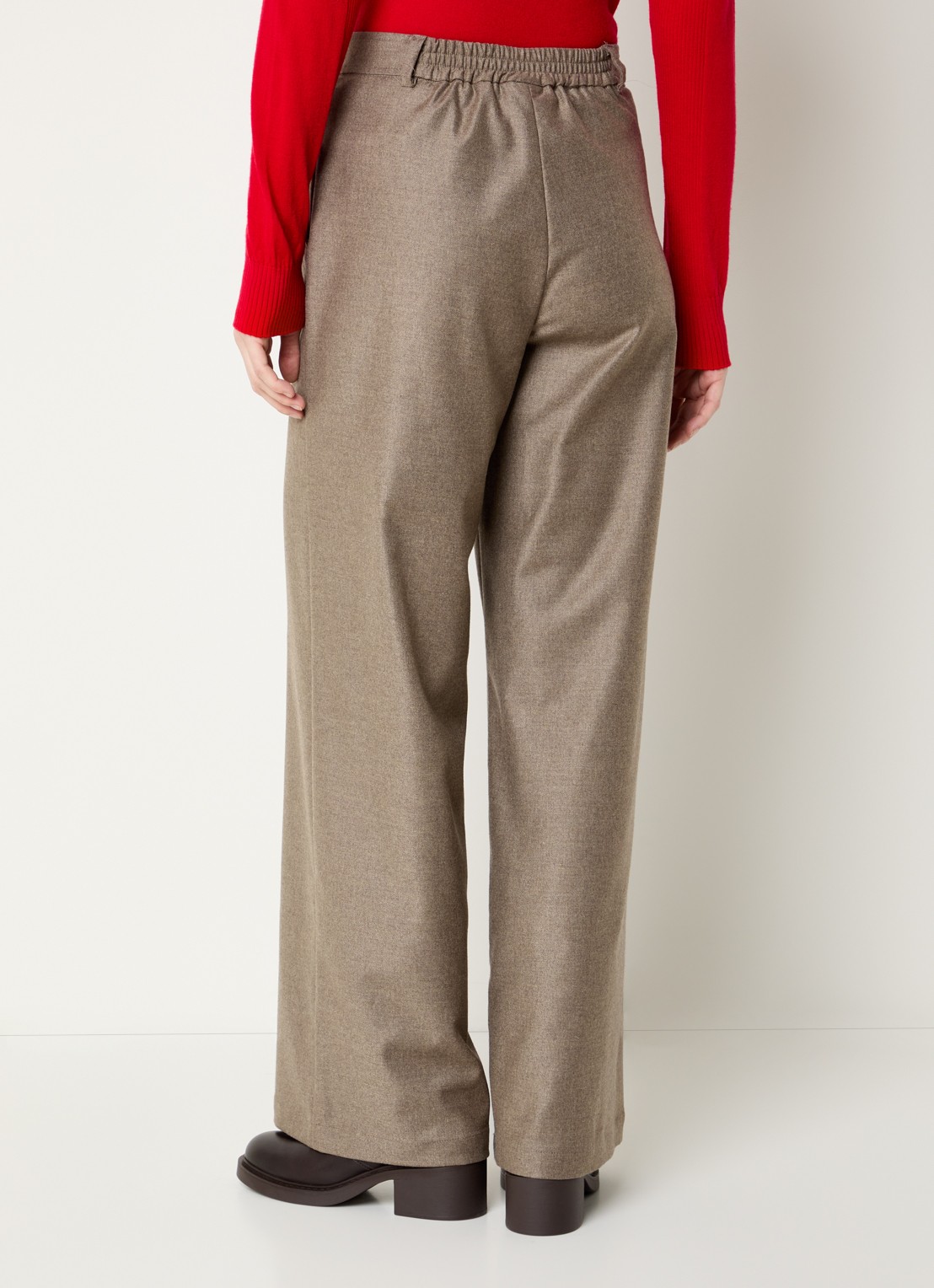 Max & Co Mid waist straight fit pantalon in wolblend met steekzakken - achterkant 4 zand
