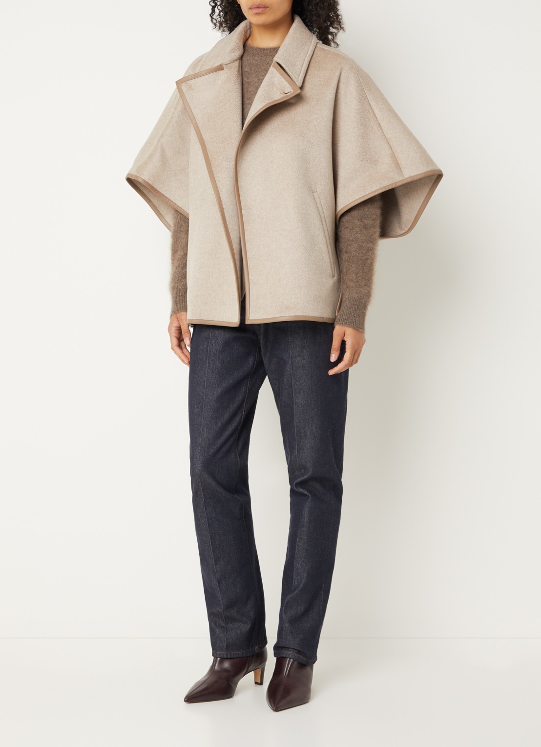Max Mara Agentile poncho van kasjmier - voorkant 2 beige