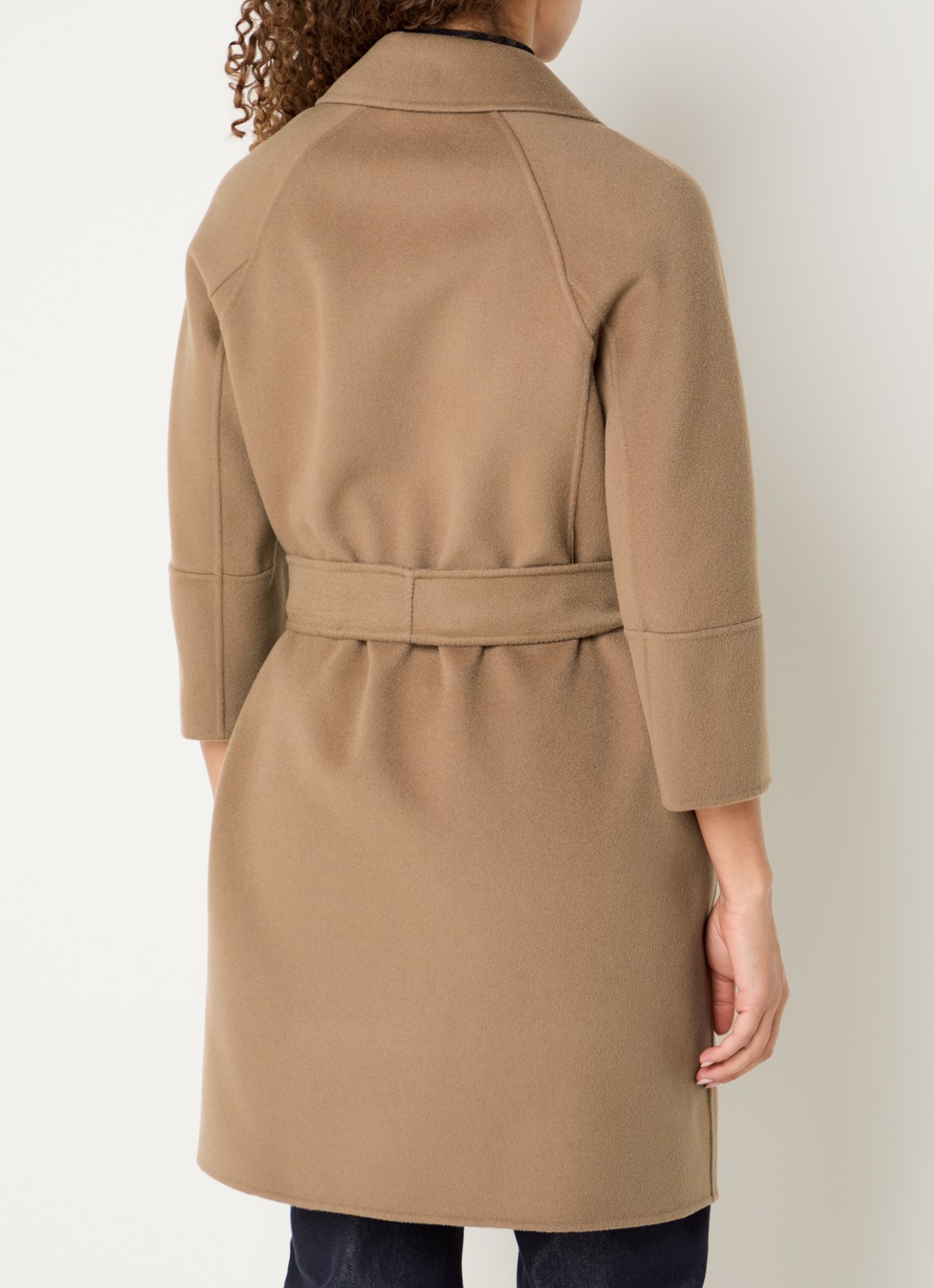 Max Mara Arona mantel van scheerwol met steekzakken en strikceintuur - achterkant 4 camel