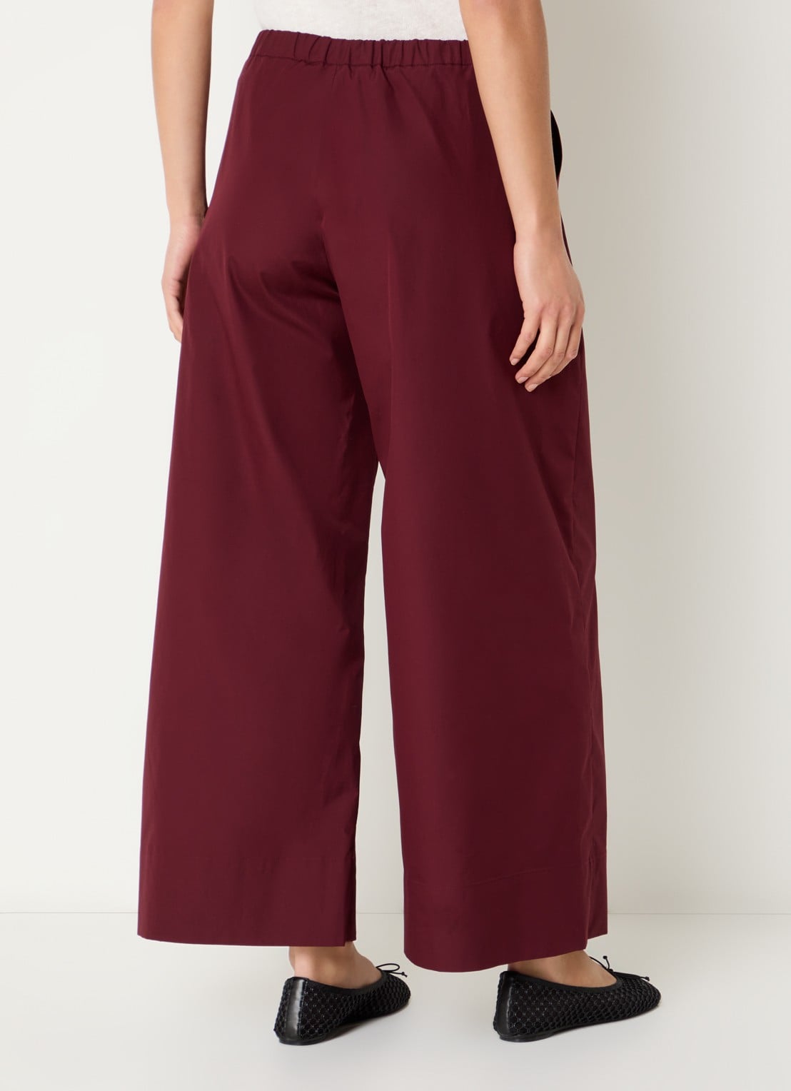 Max Mara Aureo high waist wide fit broek met strikceintuur - achterkant 4 bordeauxrood