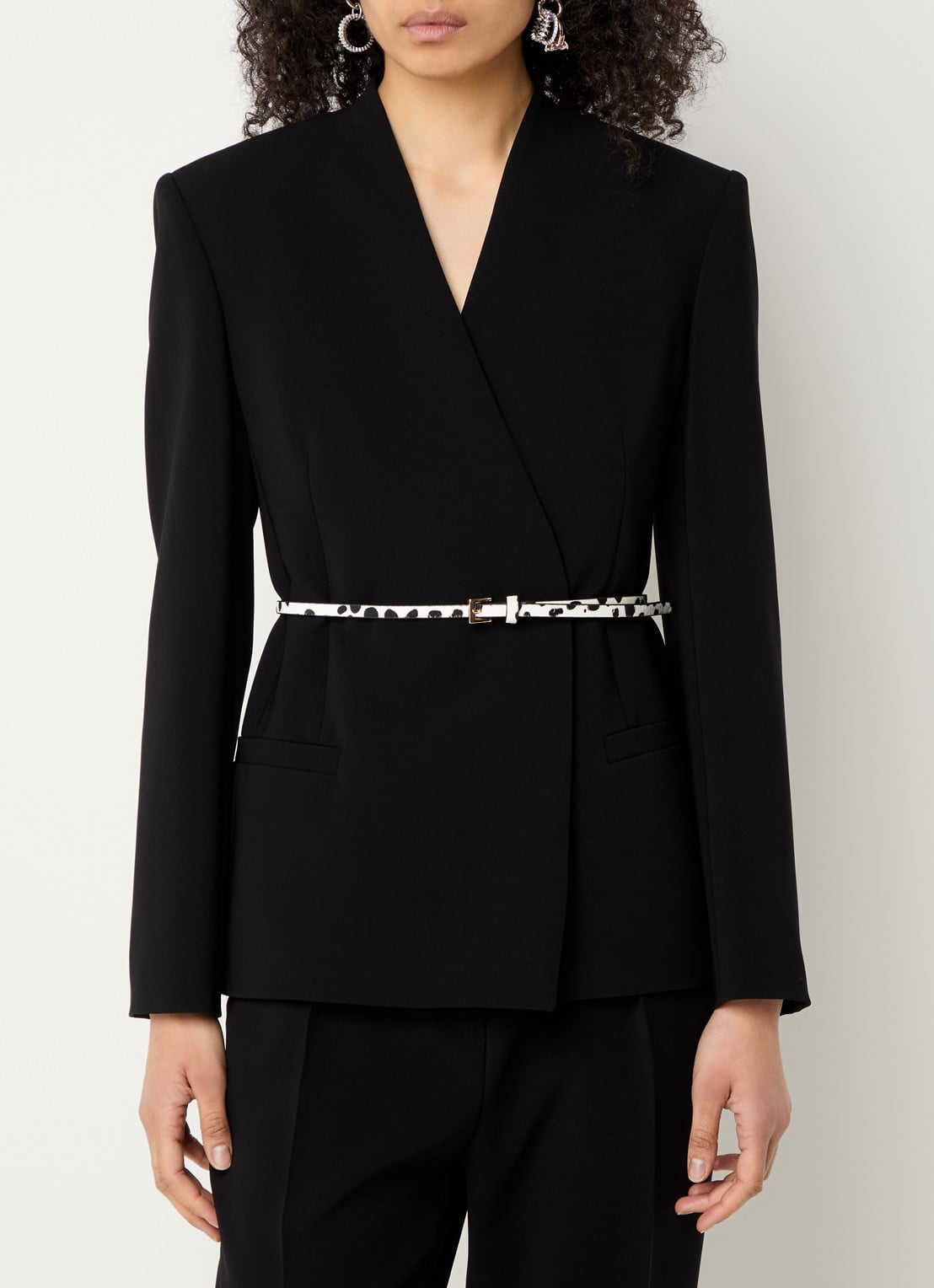 Max Mara Blazer met schoudervulling en ceintuur - detail 4 zwart