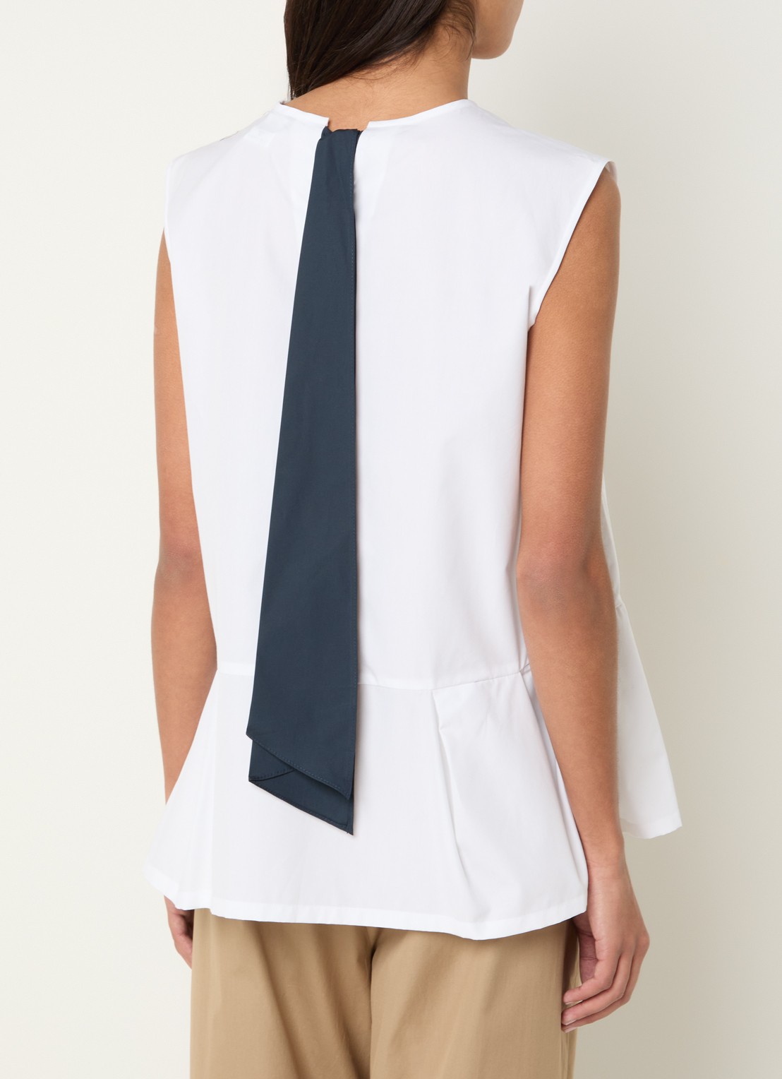 Max Mara Brava top met peplum en strikkraag - achterkant 4 wit