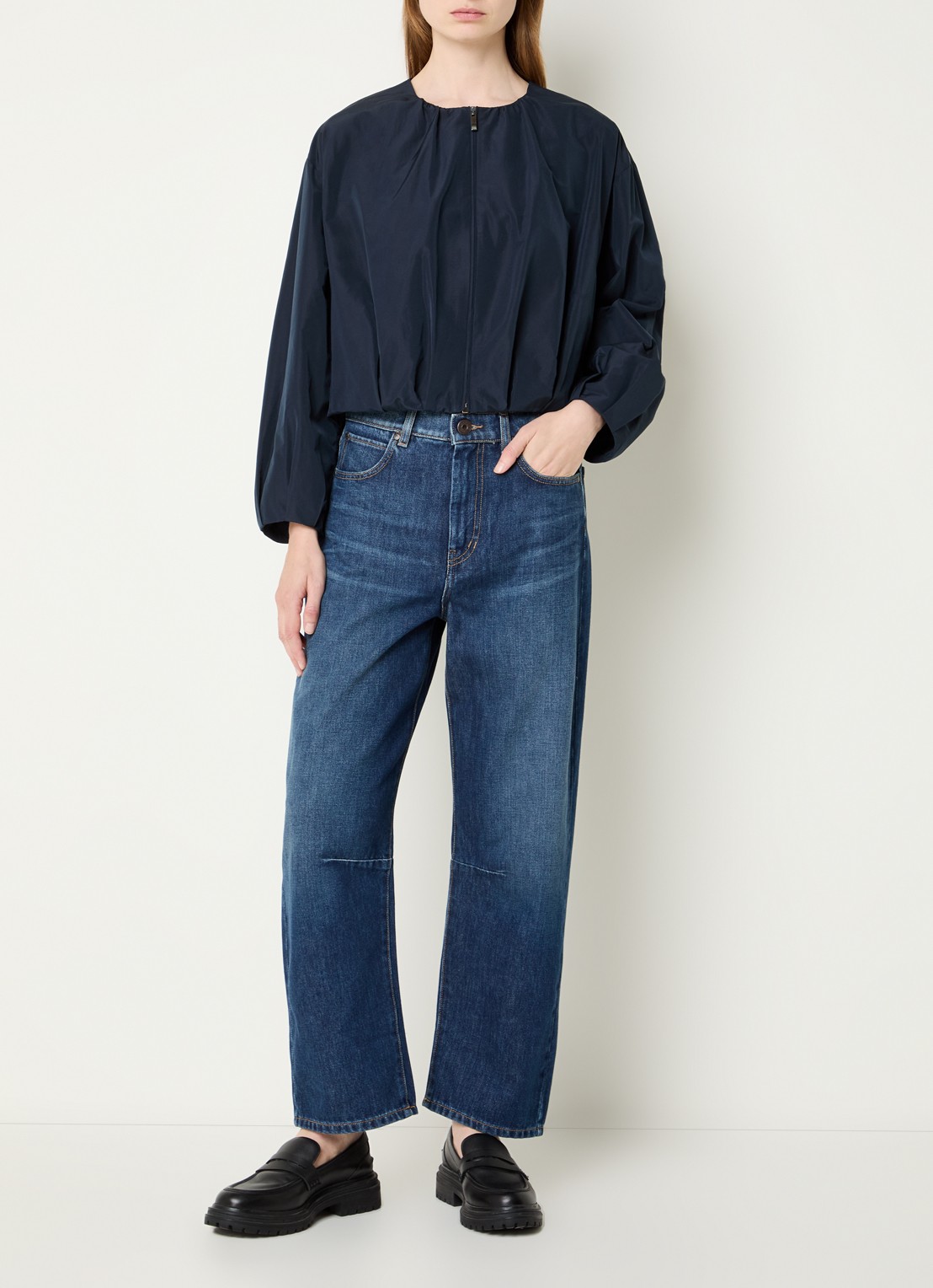 Max Mara Caduca mid waist tapered jeans met donkere wassing - voorkant 3 indigo