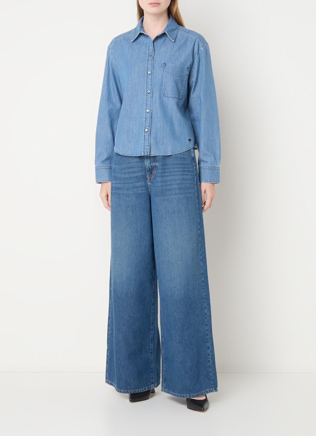 Max Mara Clio blouse van chambray met borstzak - voorkant 3 indigo