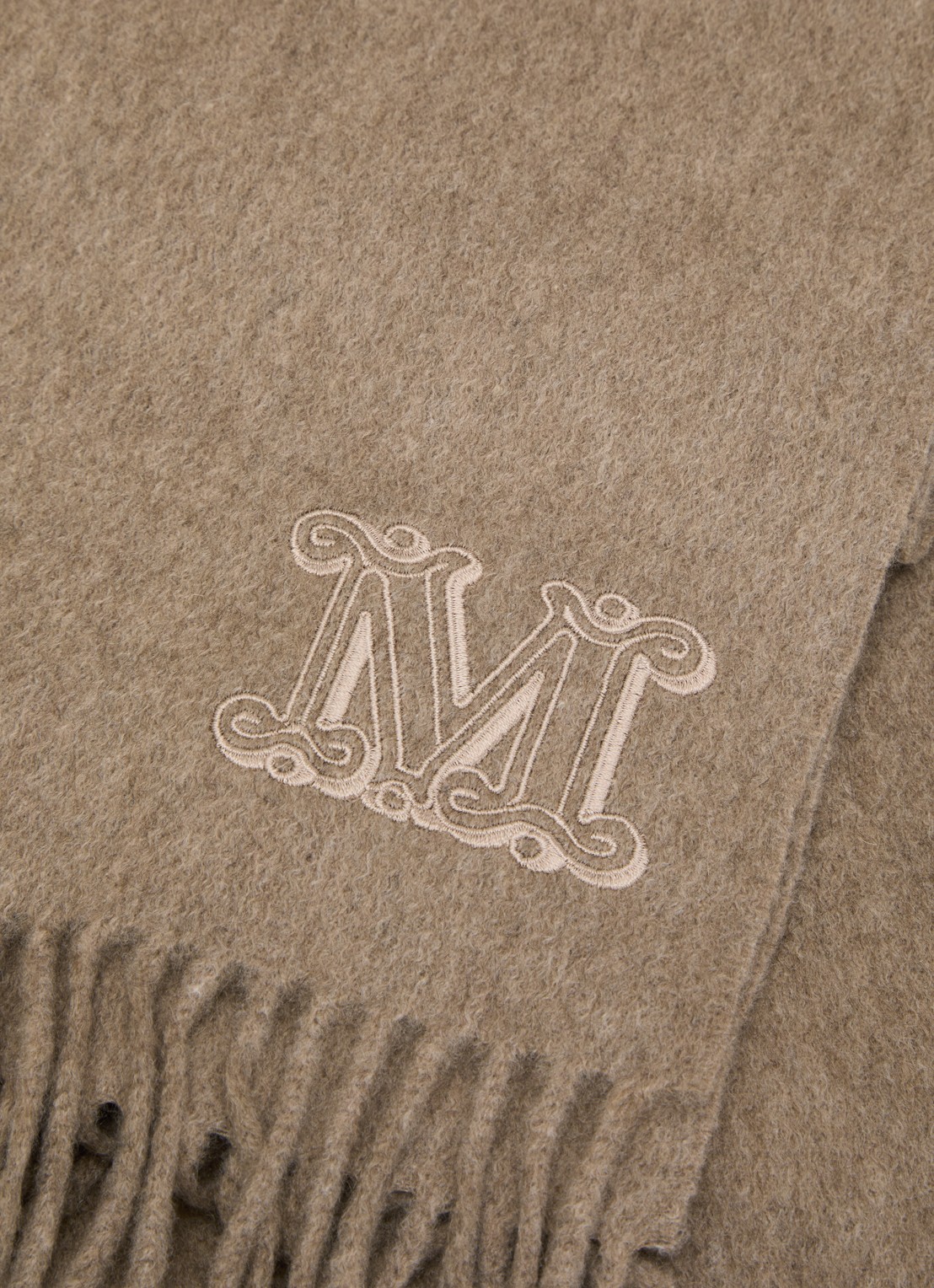 Max Mara Dalia sjaal van kasjmier 190 x 28 cm  - detail 2 beige