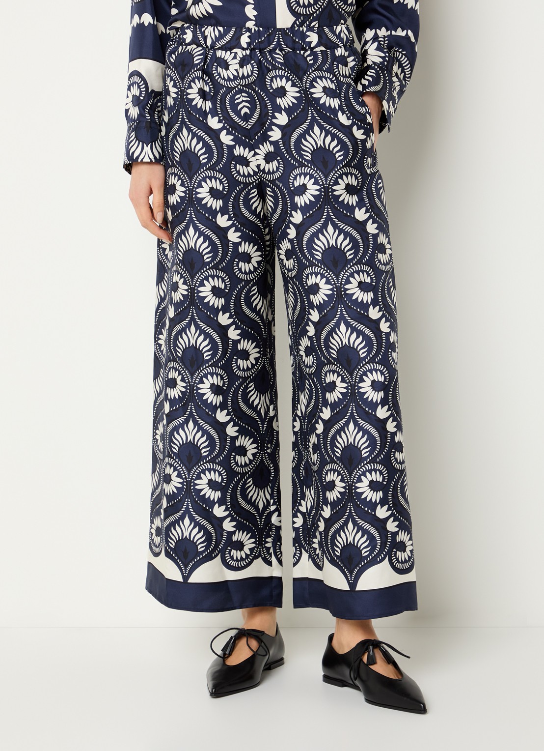 Max Mara Dottica high waist straight fit pantalon van zijde met print - detail 4 donkerblauw