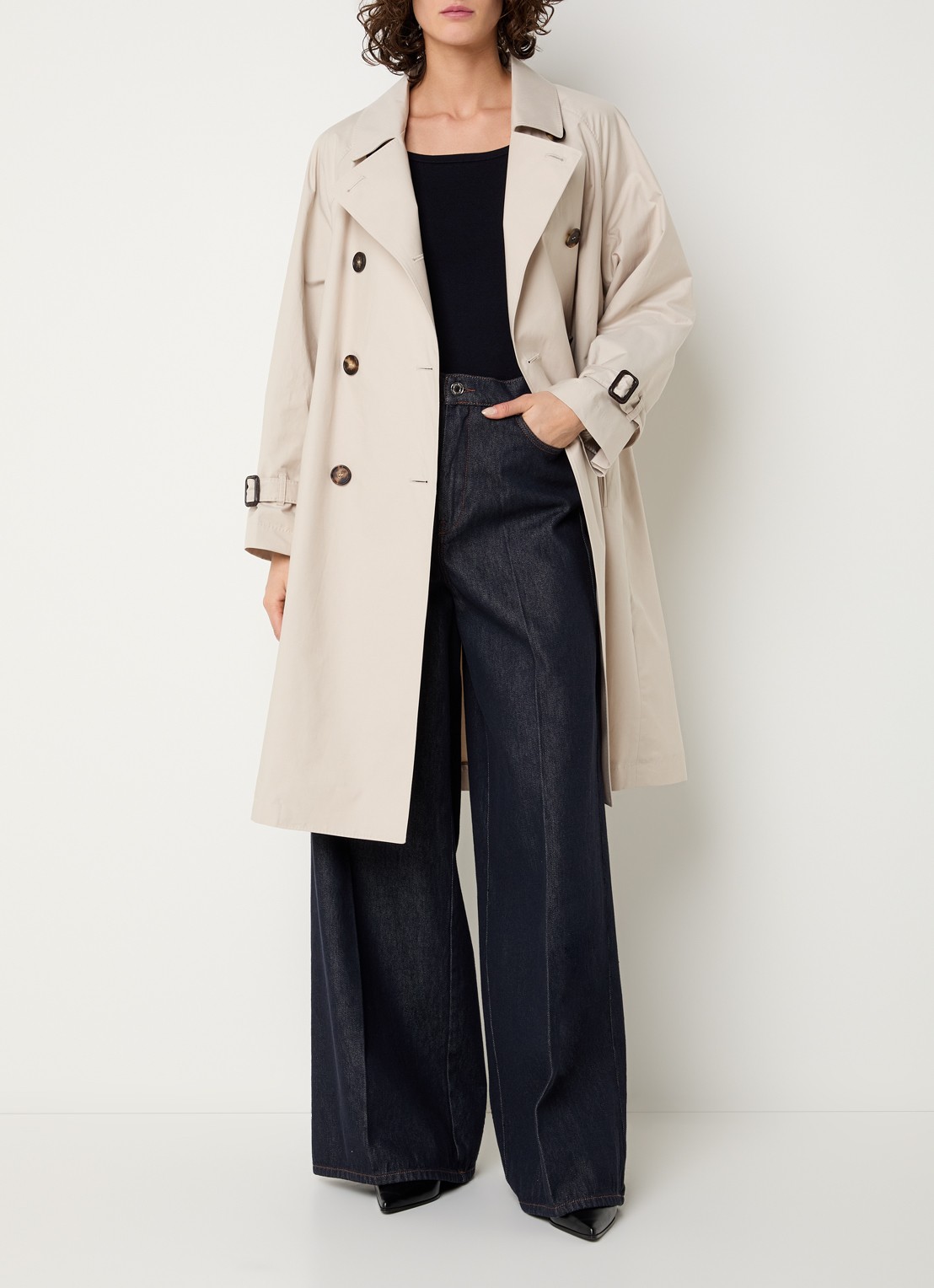 Max Mara Double-breasted trenchcoat met strikceintuur - voorkant 3 beige