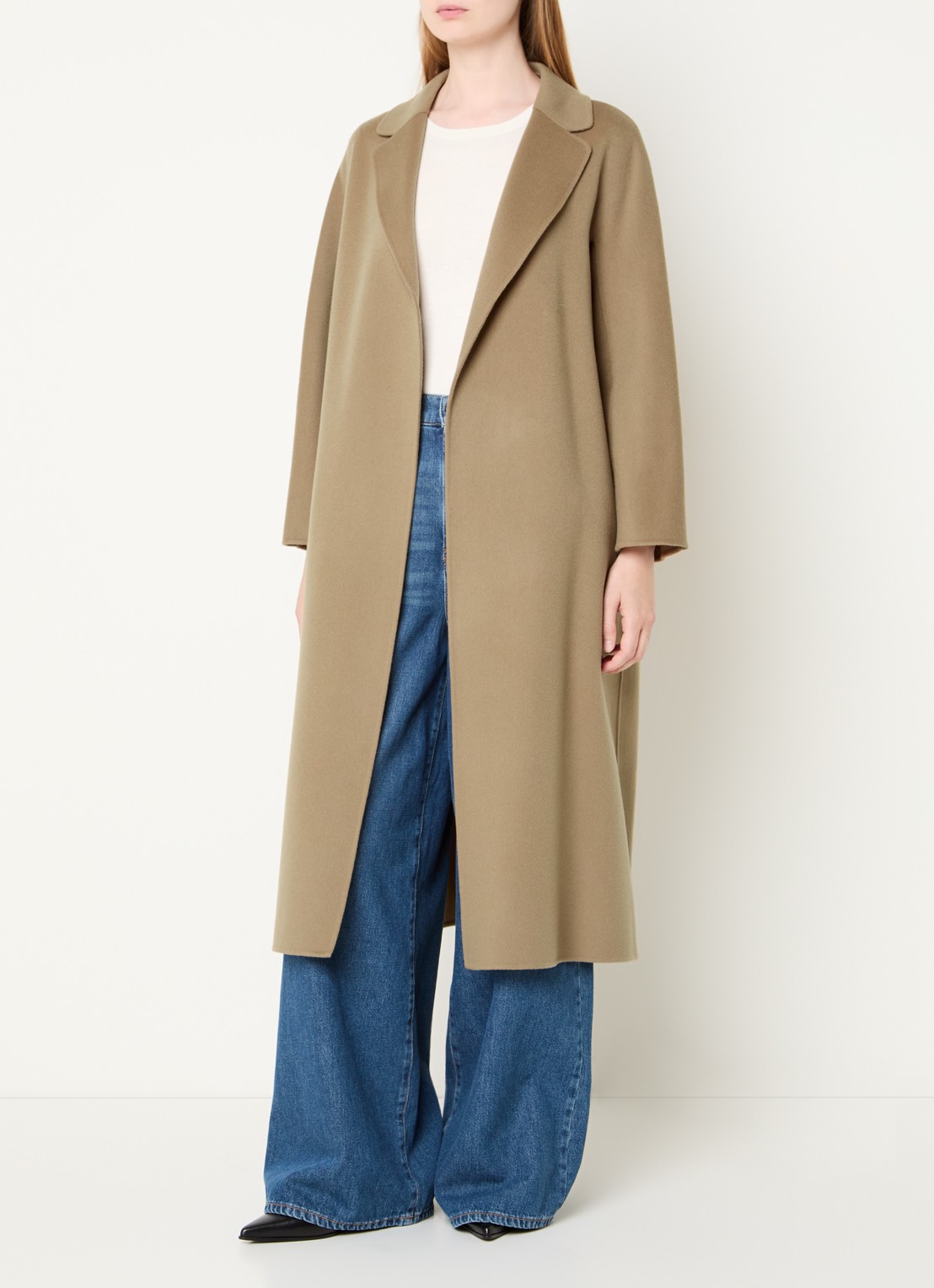 Max Mara Esturia mantel van scheerwol met strikceintuur  - voorkant 2 camel