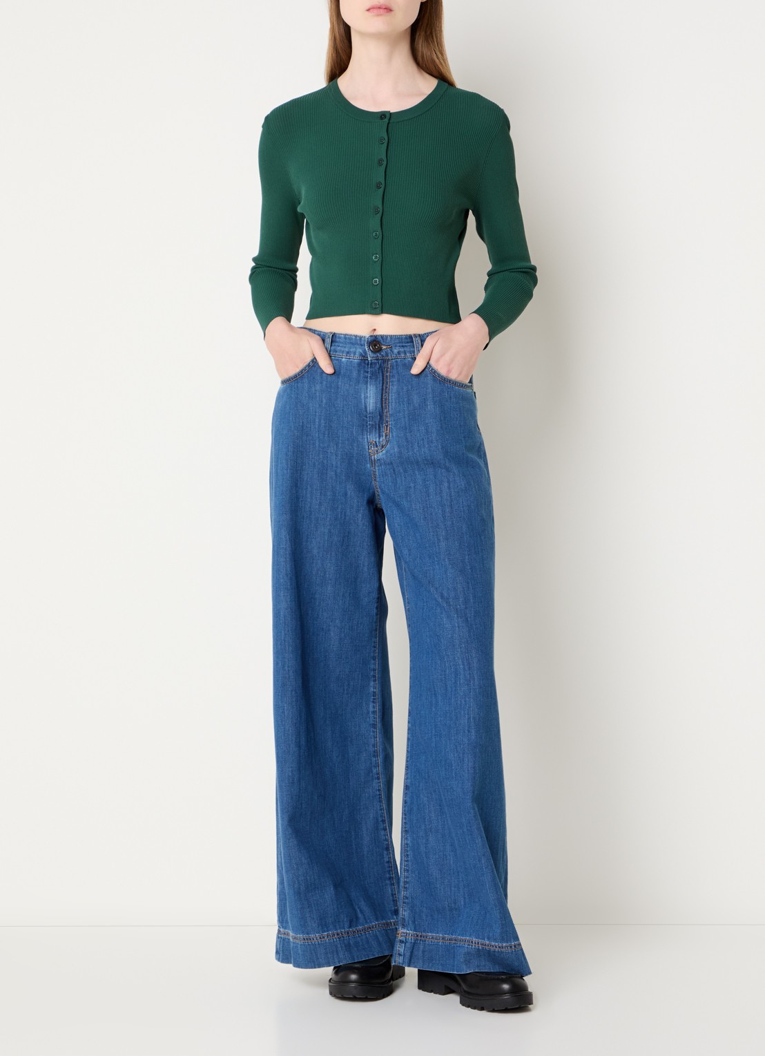 Max Mara Fijngebreid vest met ronde hals - voorkant 2 donkergroen
