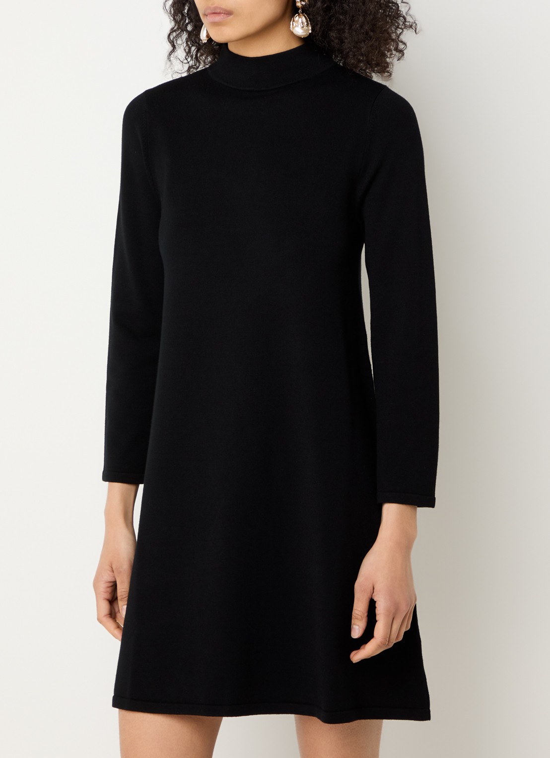 Max Mara Fijngebreide mini trui-jurk met opstaande kraag - detail 4 zwart