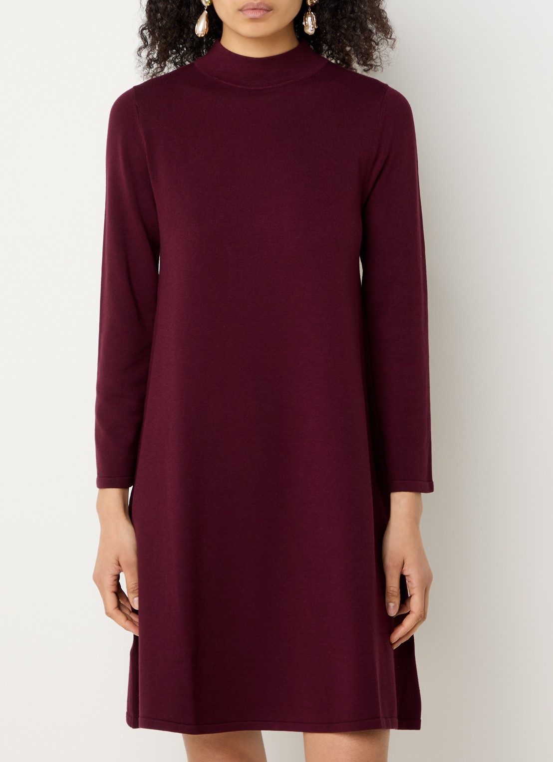 Max Mara Fijngebreide mini trui-jurk met opstaande kraag - detail 4 bordeauxrood