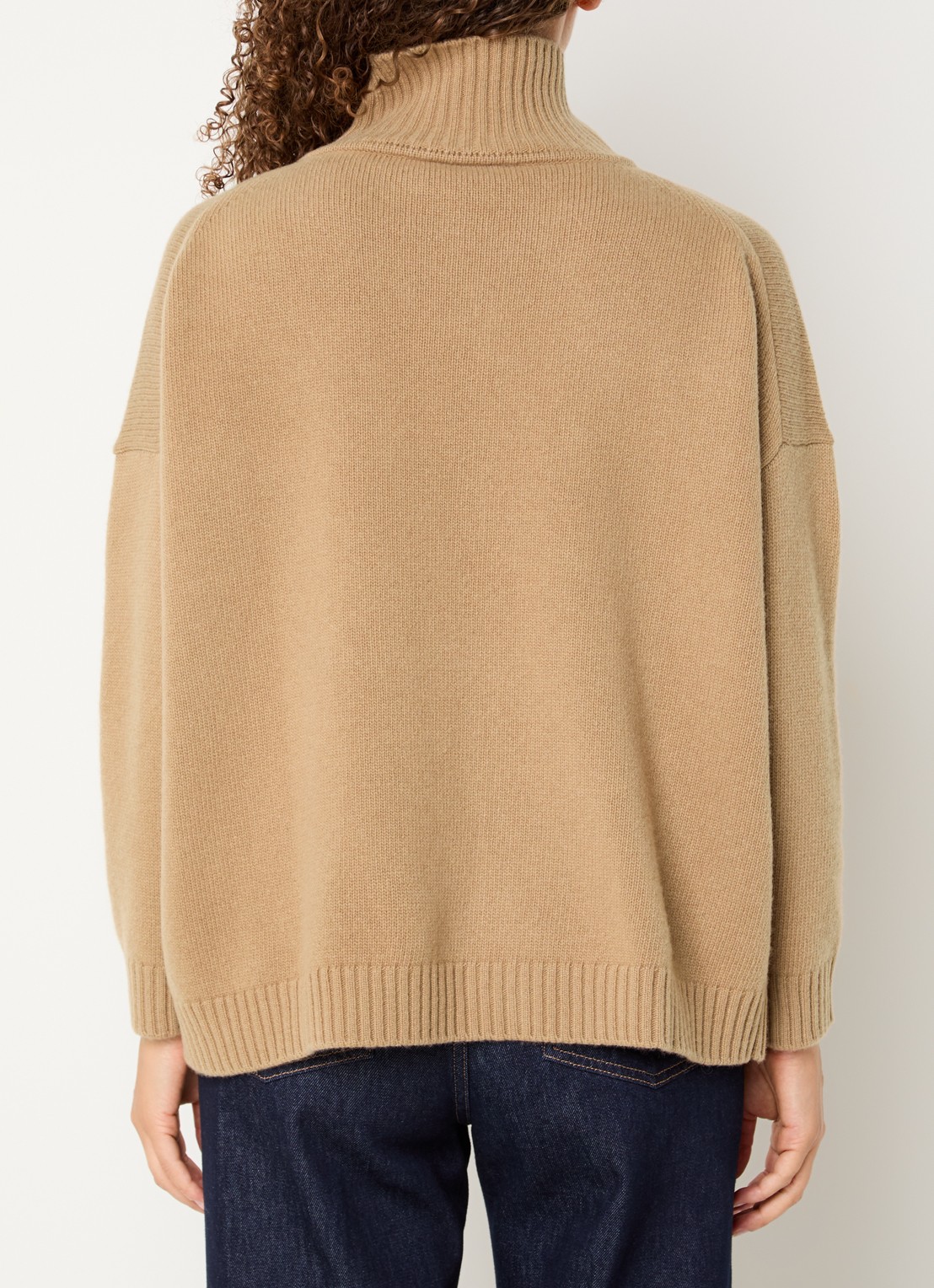 Max Mara Grofgebreide trui van wol met col - achterkant camel