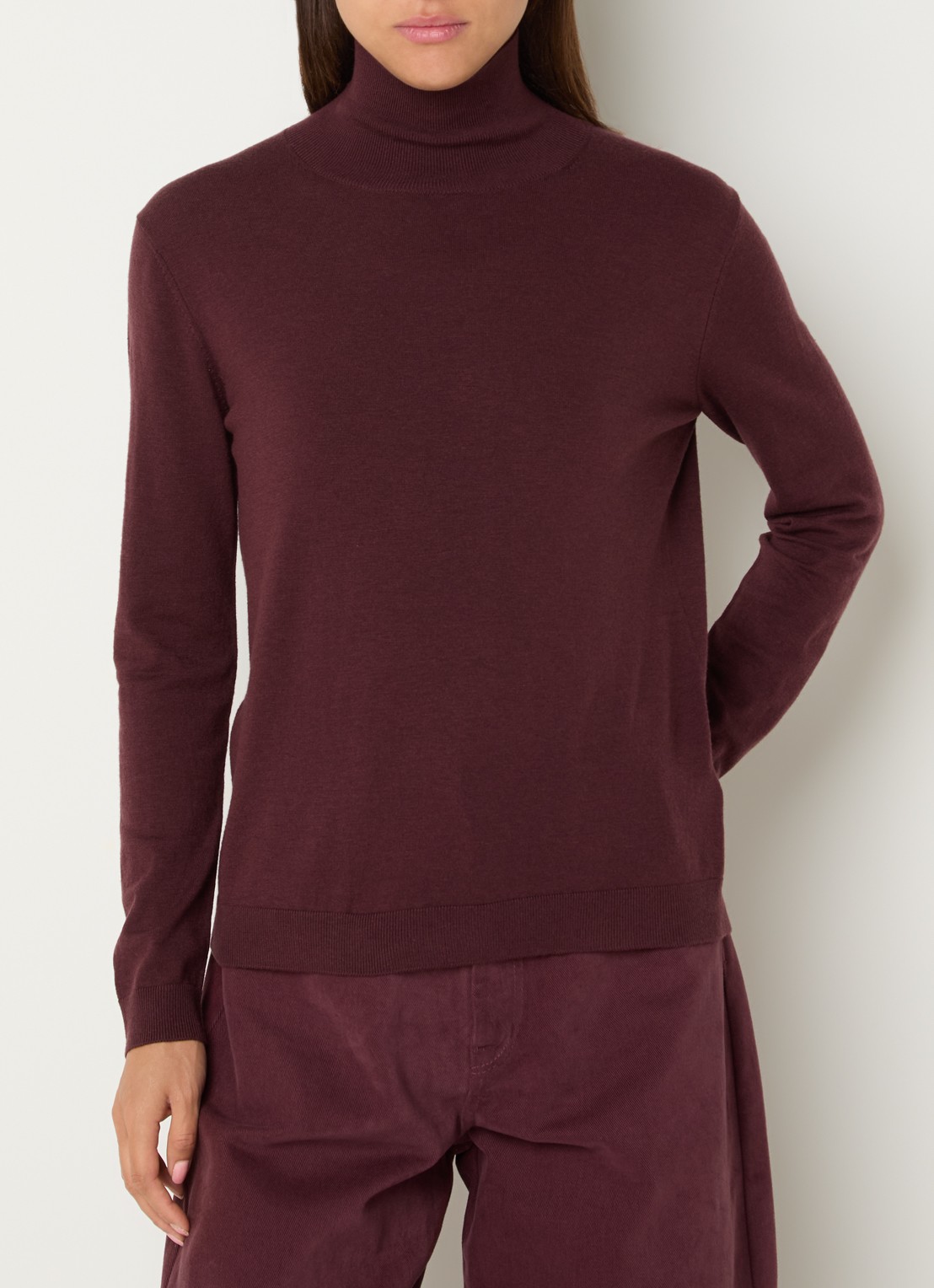 Max Mara Kiku fijngebreide trui in zijdeblend met col - detail bordeauxrood
