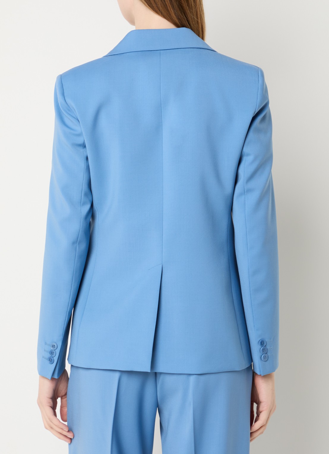 Max Mara Lamine blazer van scheerwol met schoudervulling en klepzakken - achterkant 4 lichtblauw