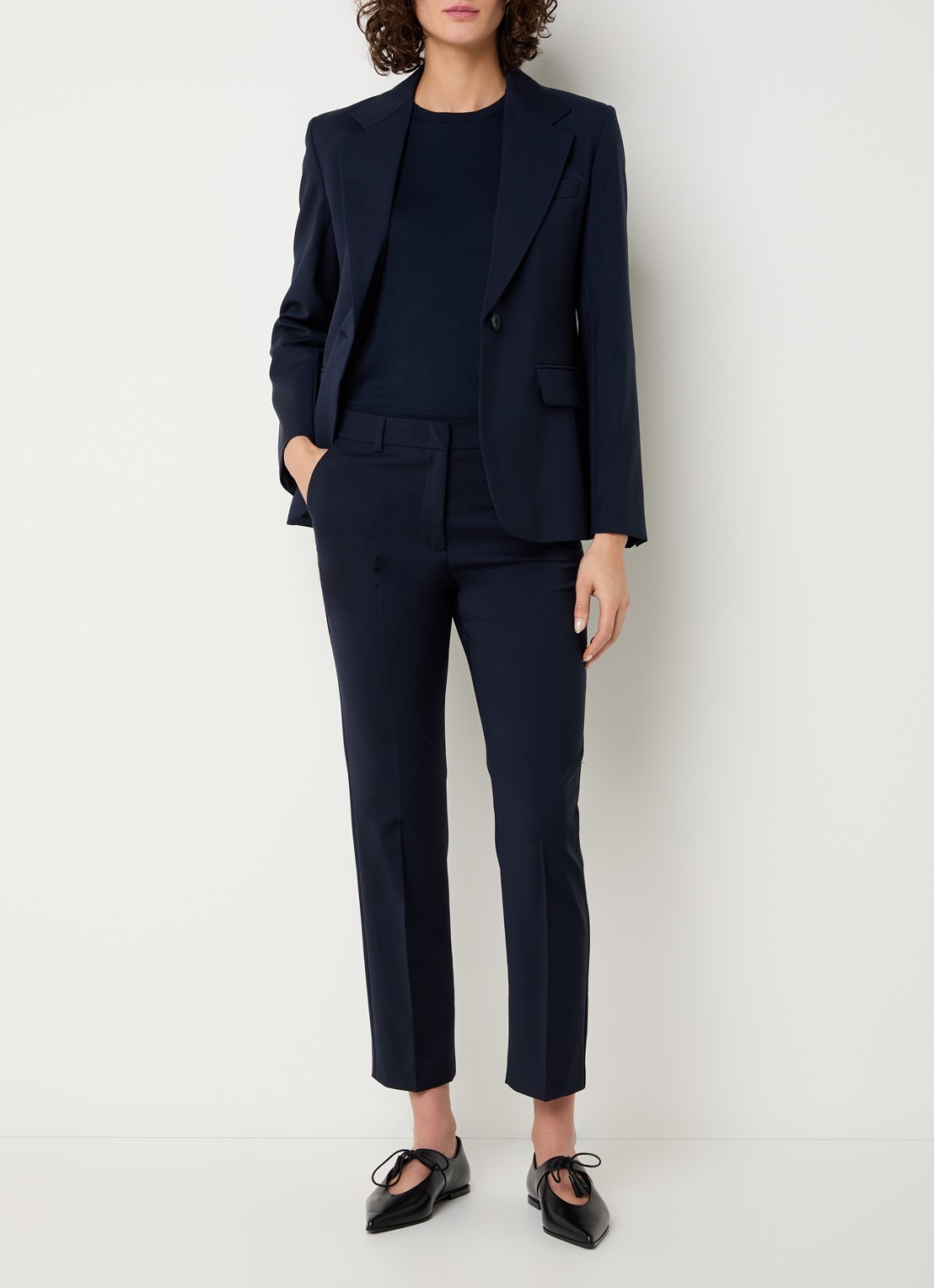 Max Mara Lamine blazer van scheerwol met schoudervulling en klepzakken - voorkant 3 blauw