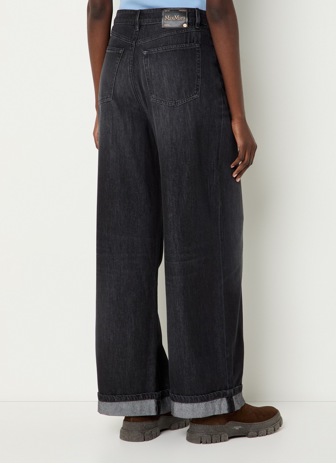 Max Mara Lusso mid waist straight leg jeans met gekleurde wassing  - achterkant 5 zwart