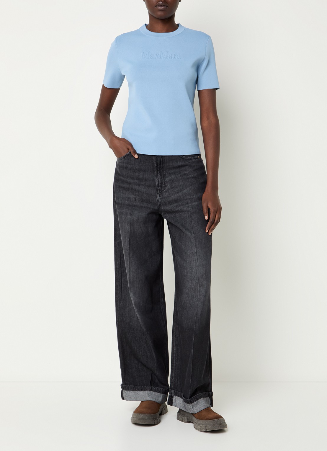 Max Mara Lusso mid waist straight leg jeans met gekleurde wassing  - voorkant 2 zwart