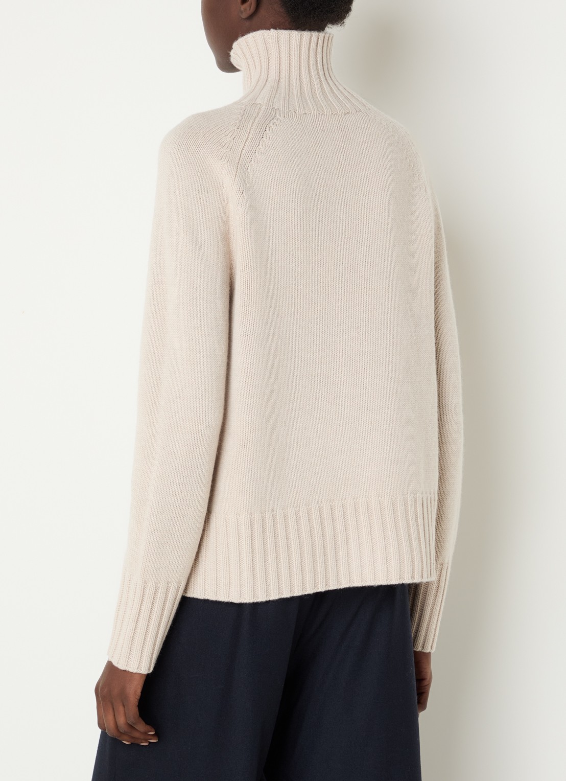 Max Mara Mantova fijngebreide trui in kasjmierblend met col - achterkant creme