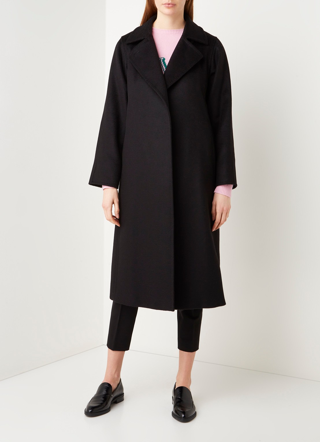 Max Mara Manuela mantel met strikceintuur en steekzakken  - voorkant 4 zwart