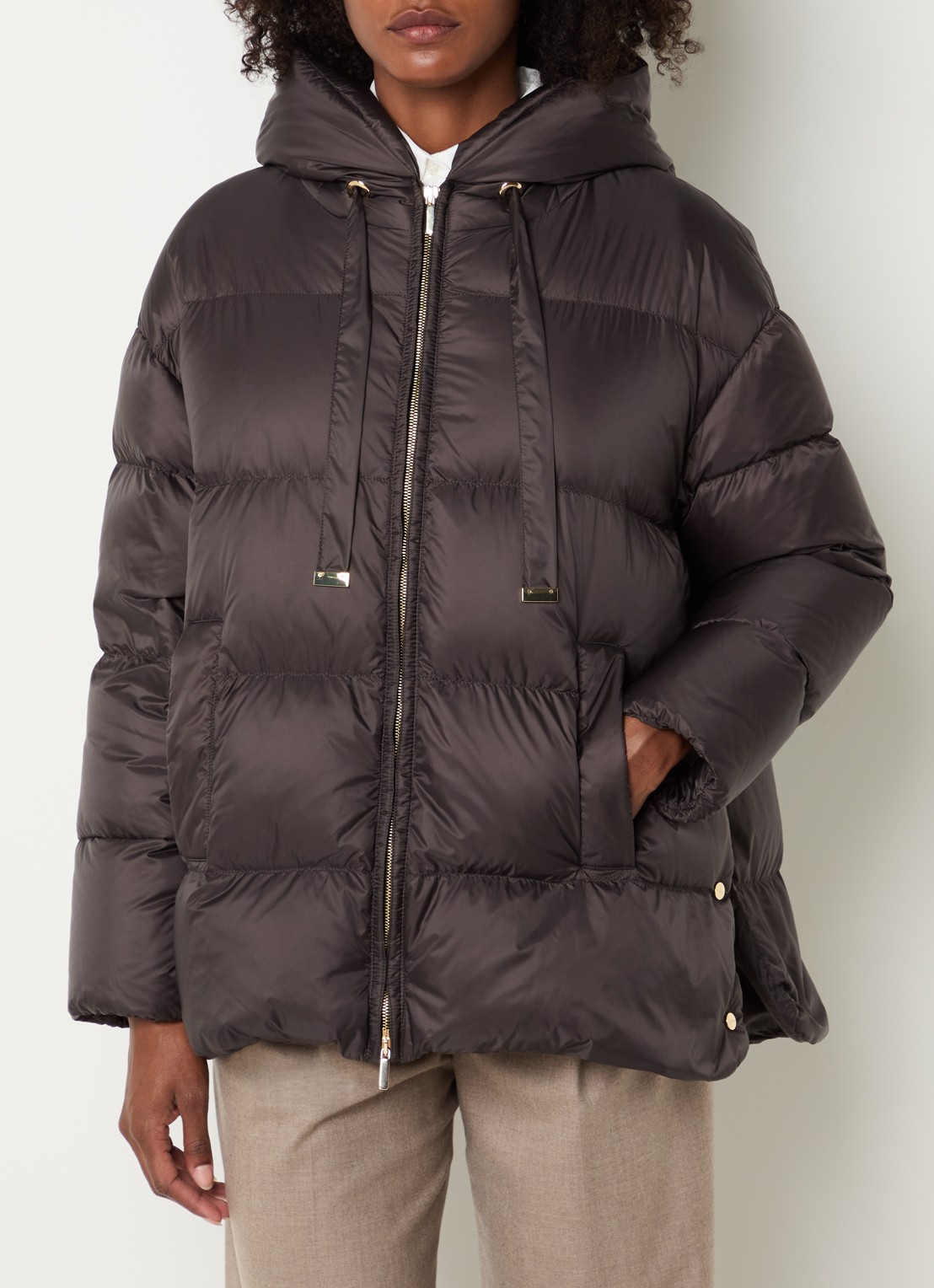 Max Mara Nerine puffer jas met waterafstotende coating - detail 4 donkerbruin