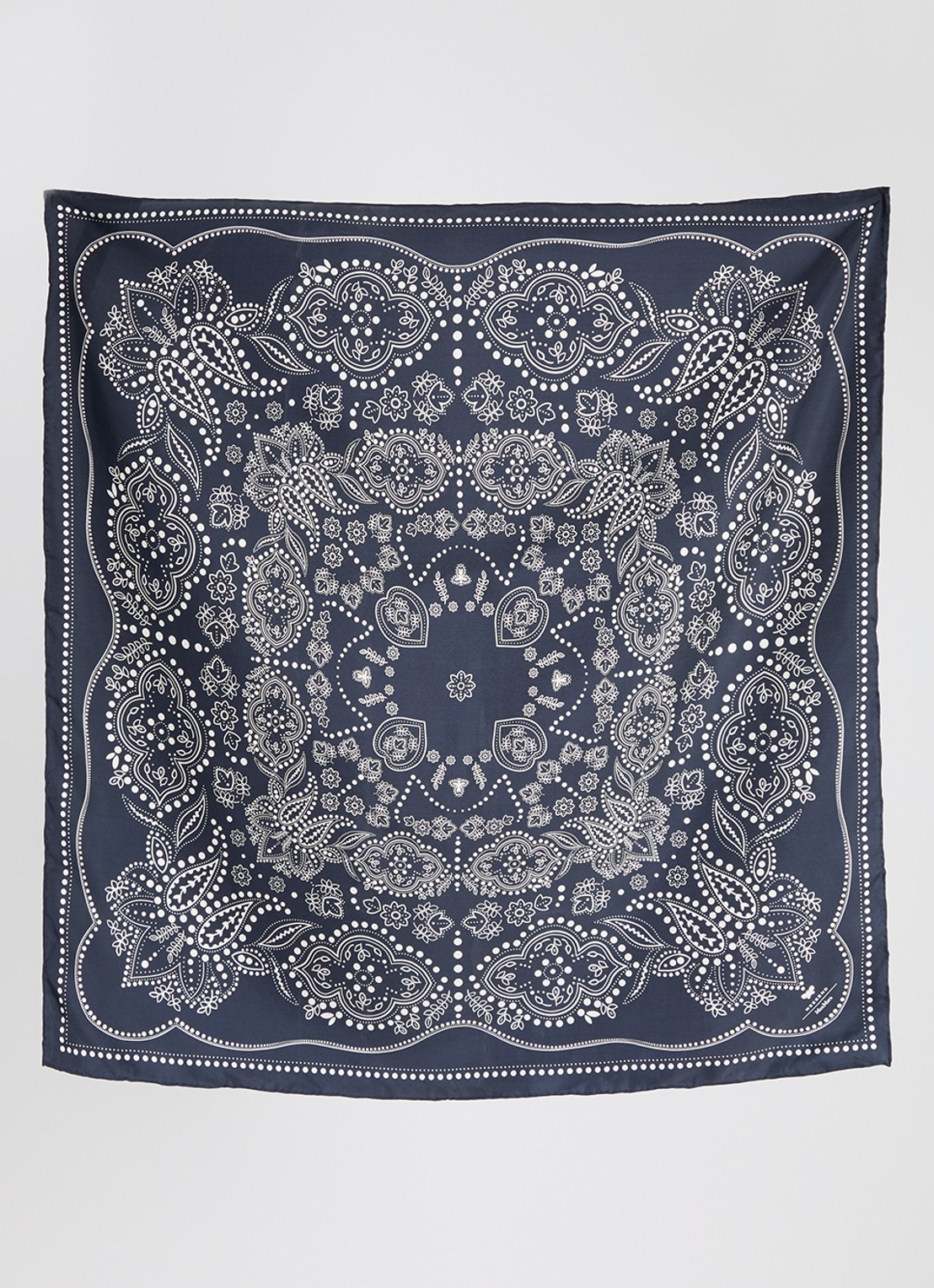 Max Mara Onesto sjaal van zijde met paisley dessin 90 x 90 cm - detail 5 donkerblauw