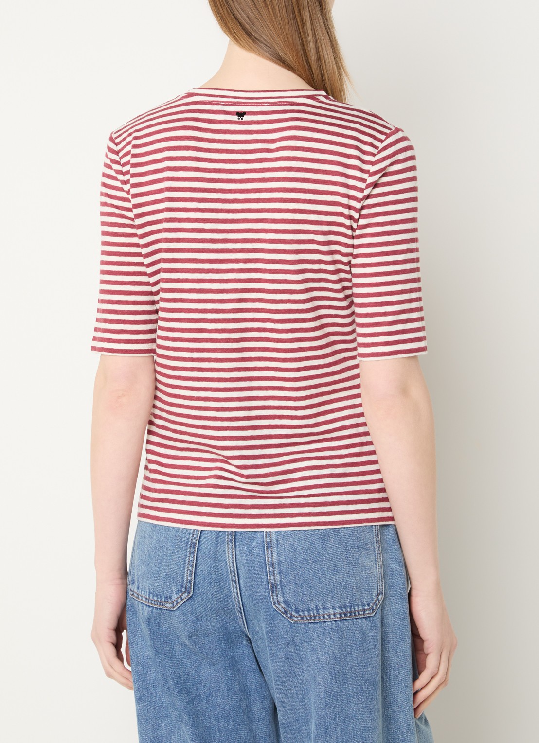 Max Mara Opzione T-shirt van linnen met V-hals - achterkant kersenrood