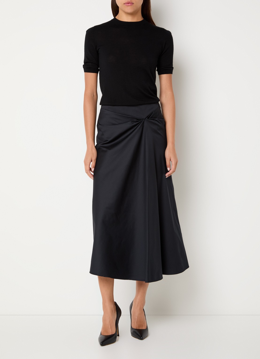 Max Mara Paggi asymmetrische midi rok van satijn met plooidetail  - voorkant 4 zwart
