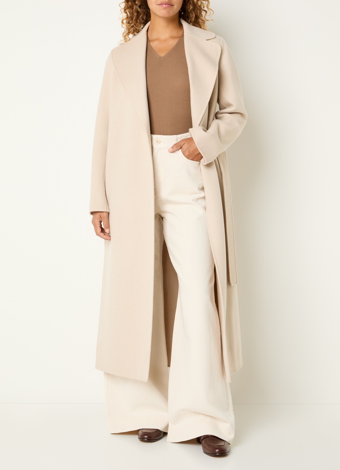 Max Mara Poldo mantel van scheerwol met steekzakken en strikceintuur - voorkant 3 creme