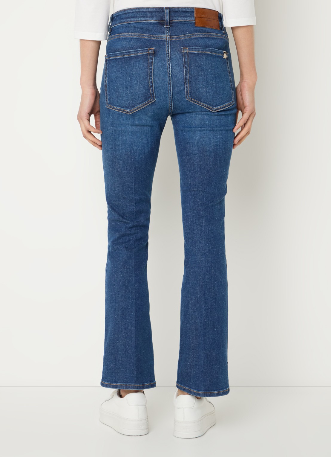 Max Mara Rapallo mid waist flared cropped jeans met stretch - achterkant indigo