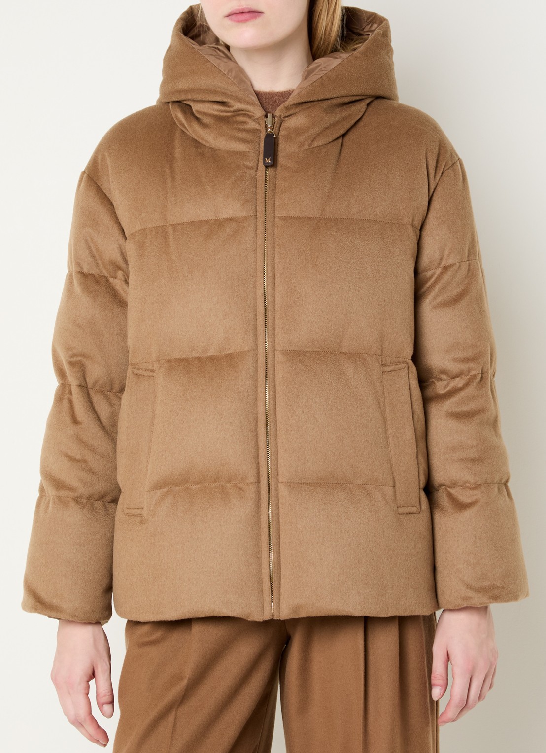 Max Mara Reversible pufferjack met capuchon - detail camel