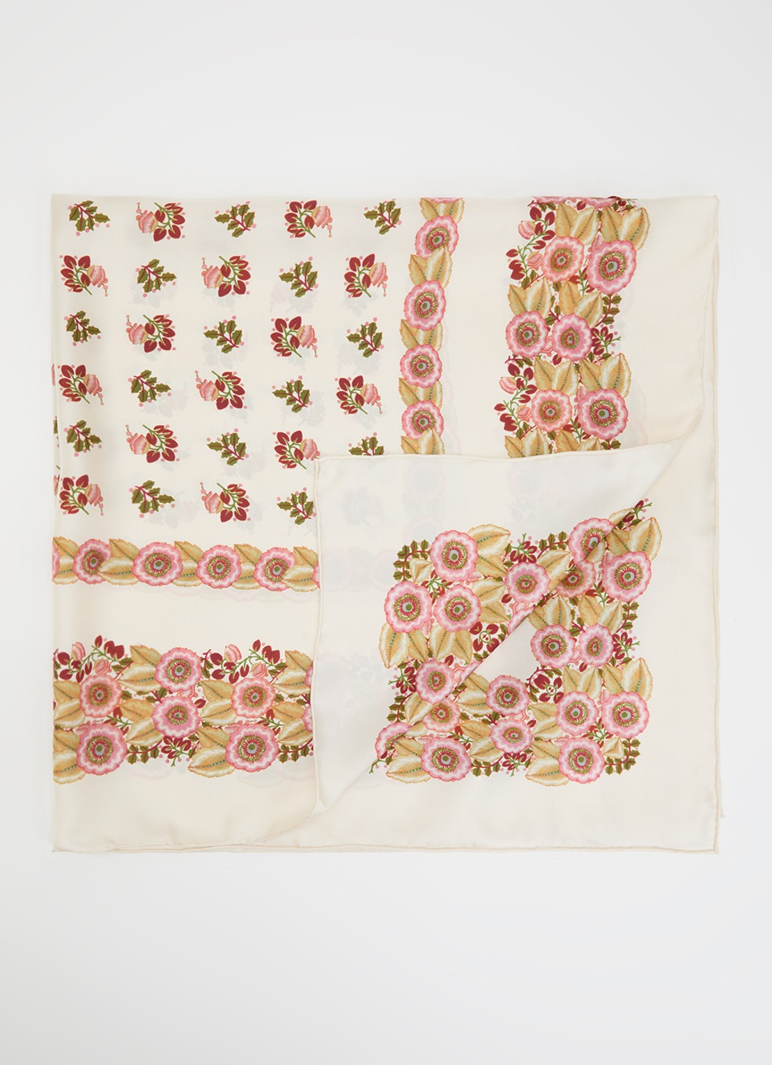 Max Mara Sjaal van zijde met bloemprint 90 x 90 cm - voorkant abrikoos