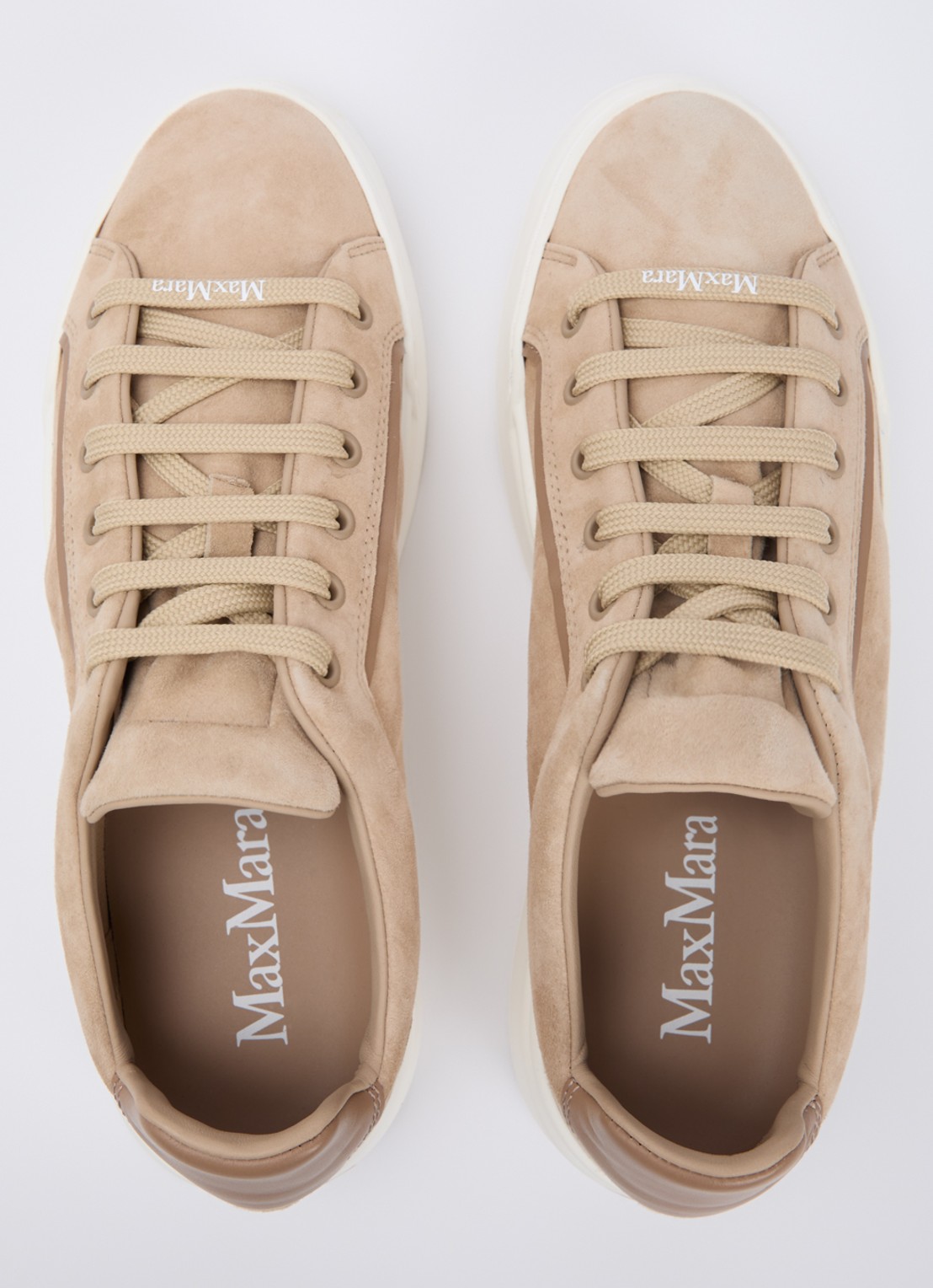 Max Mara Sneaker van suède met logo - detail 2 beige