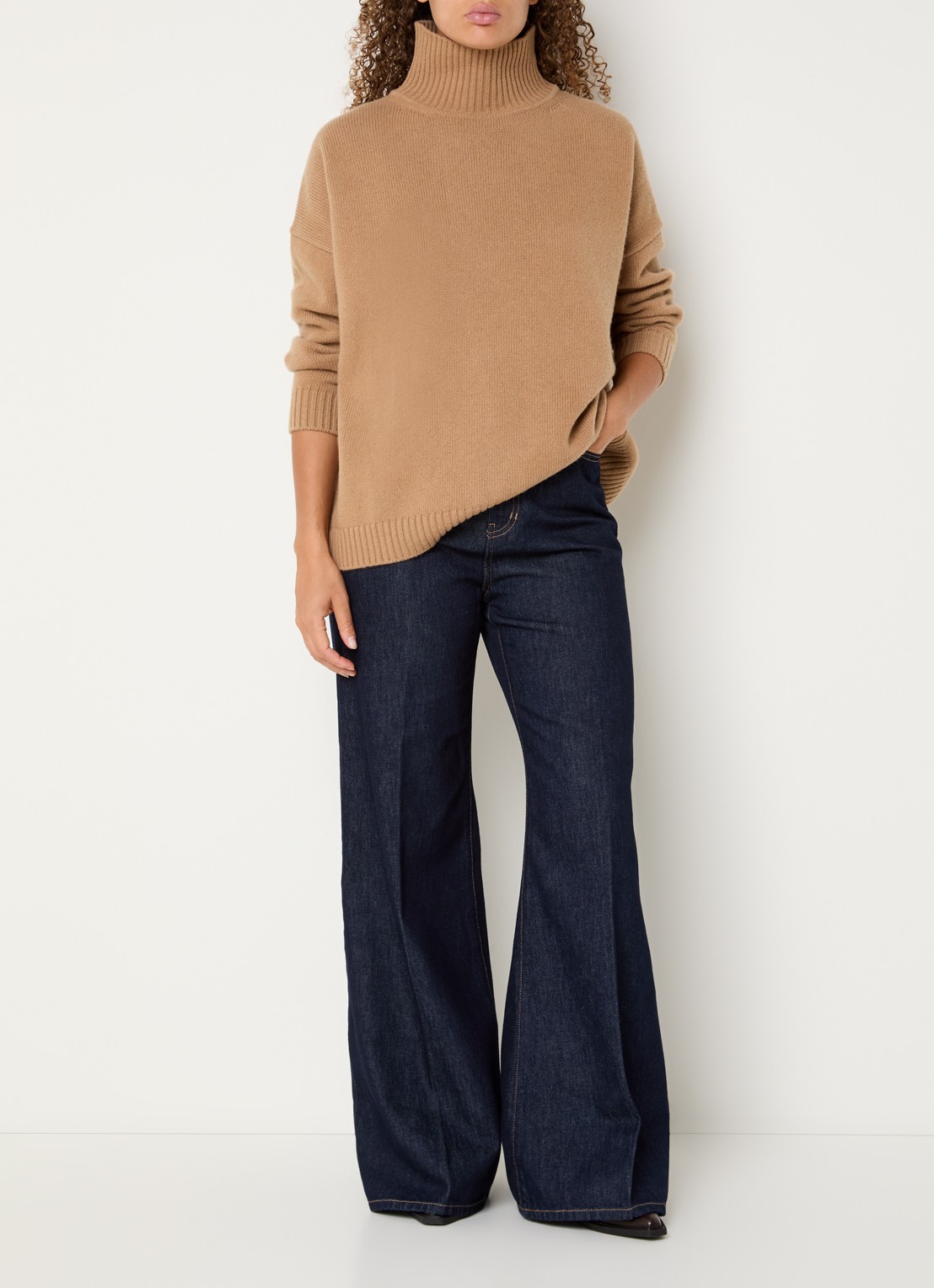 Max Mara Sport high waist wide leg jeans met donkere wassing - voorkant 5 indigo