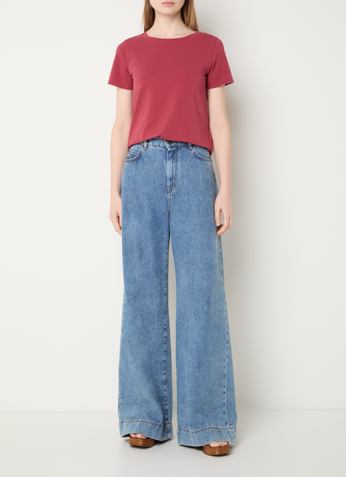 Max Mara T-shirt met ronde hals - voorkant 2 kersenrood
