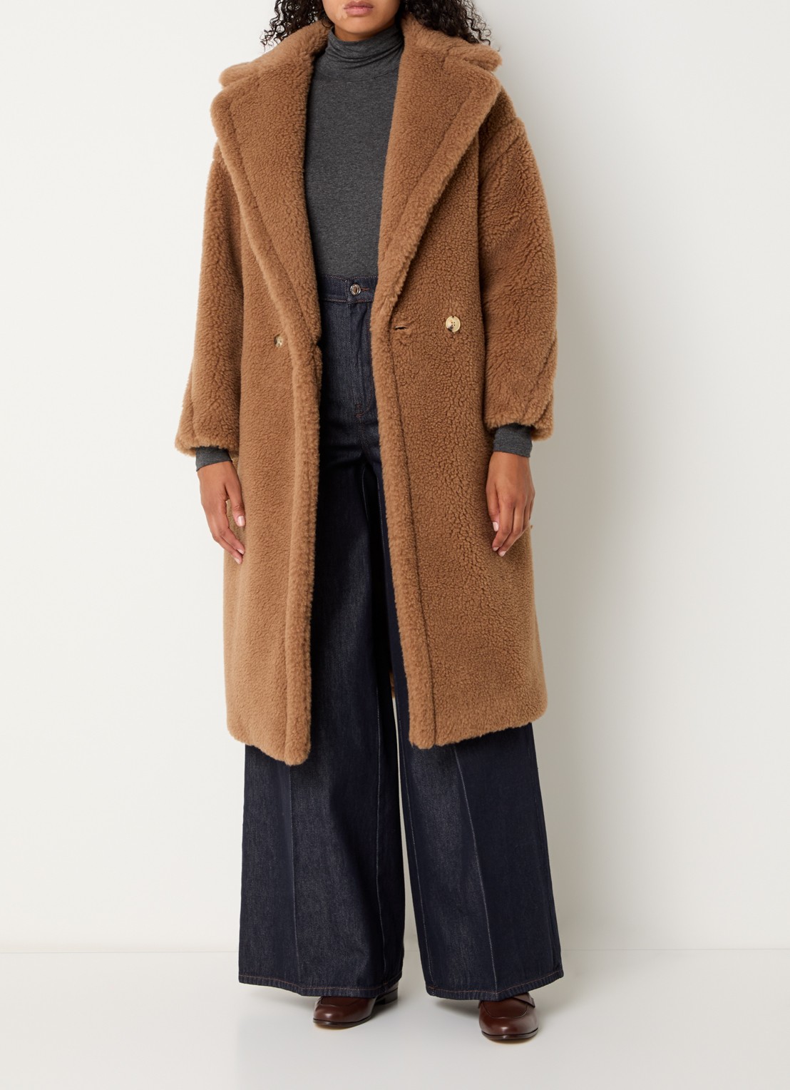 Max Mara Teddy double breasted mantel van kamelenwol met steekzakken  - voorkant 2 camel