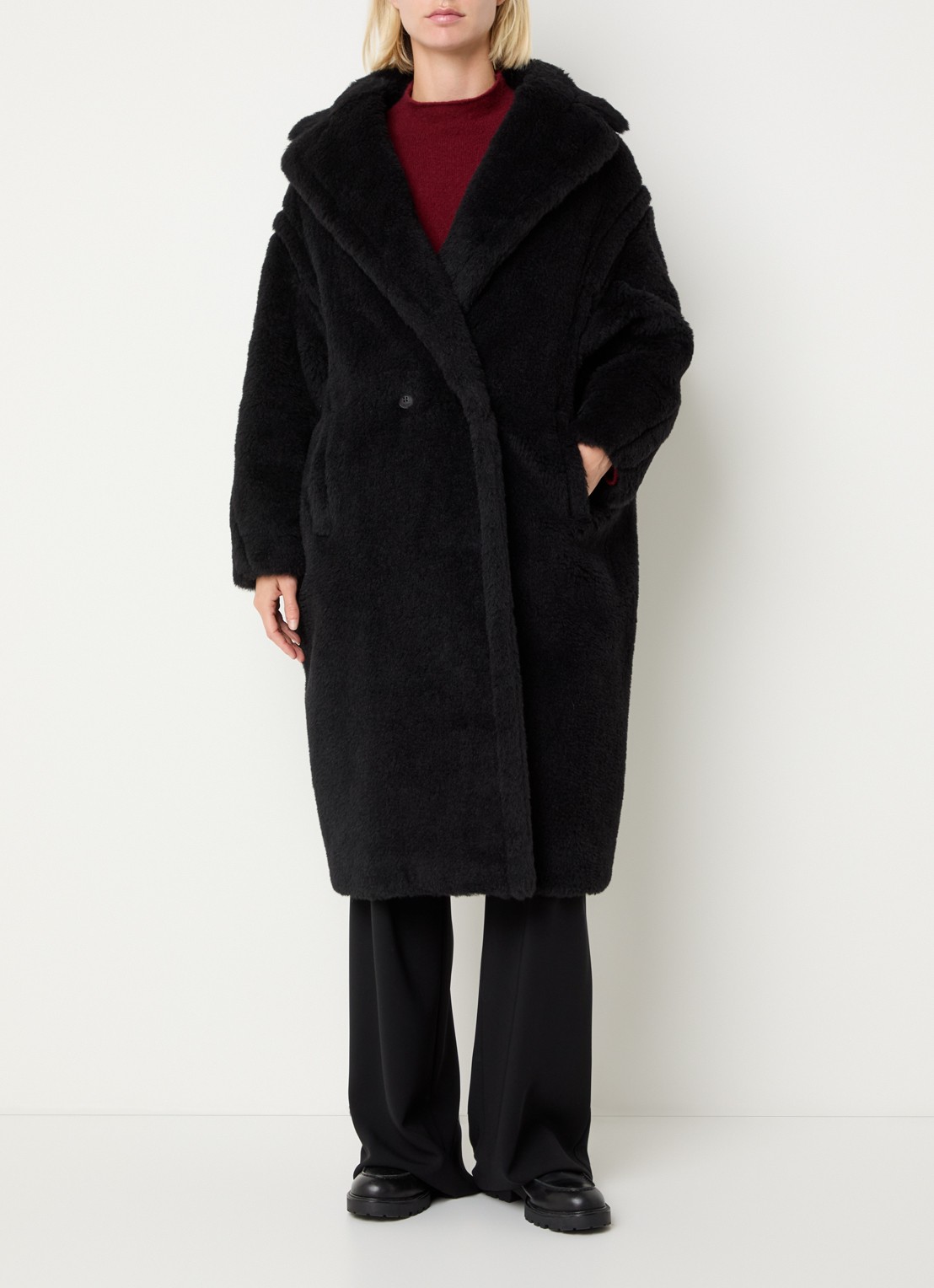 Max Mara Tedgirl mantel in alpaca wolblend met steekzakken - detail zwart