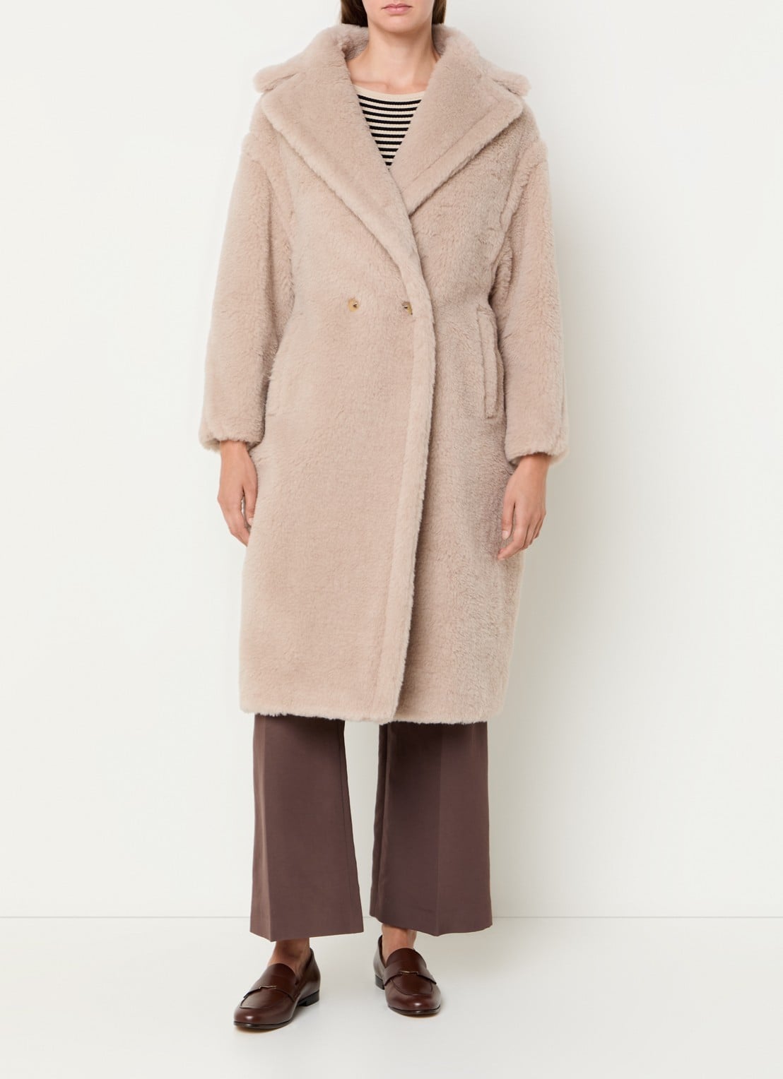 Max Mara Tedgirl mantel in alpaca wolblend met steekzakken - detail donkerbeige