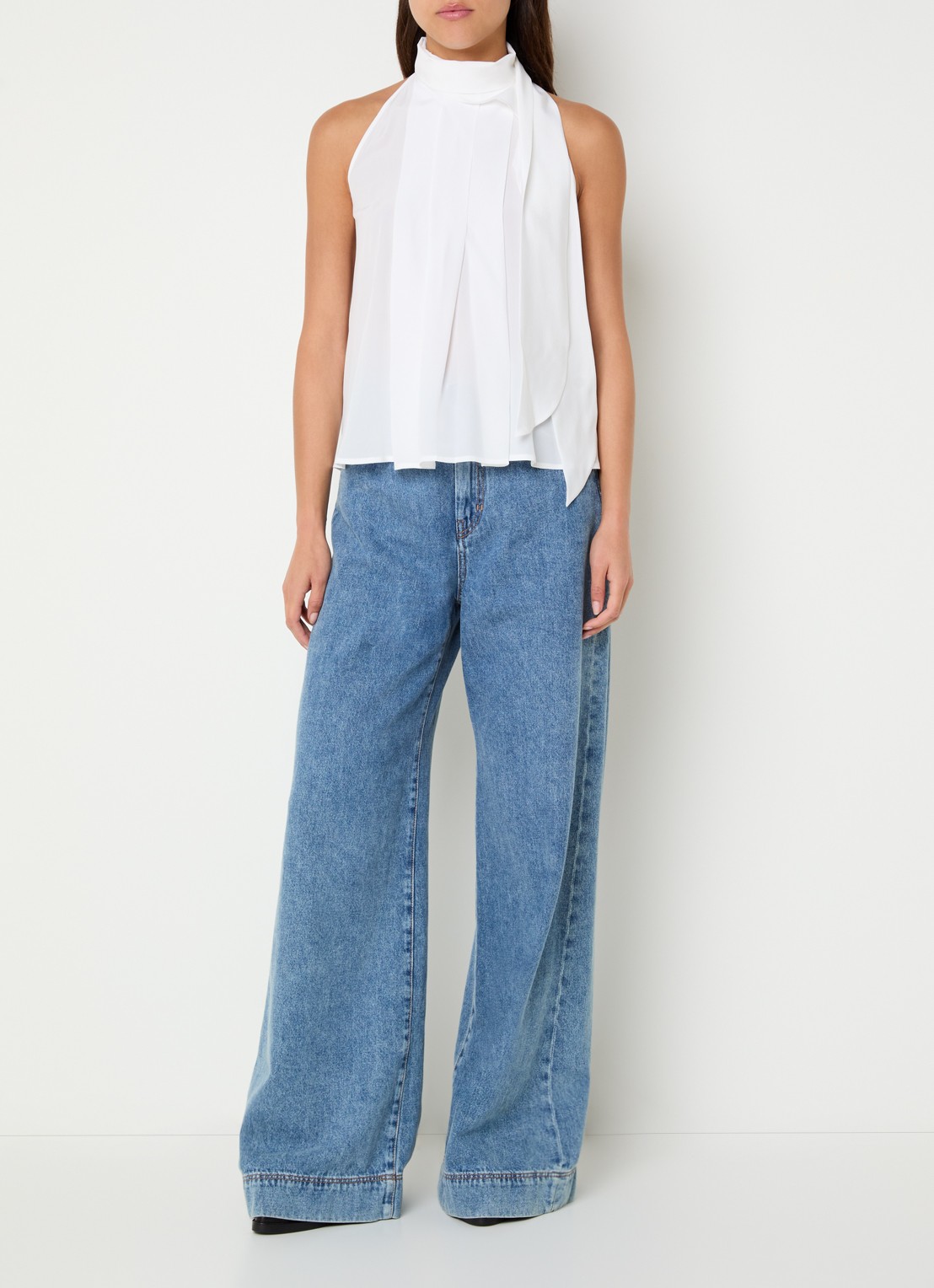 Max Mara Top met sjaalkraag - voorkant 2 gebroken wit