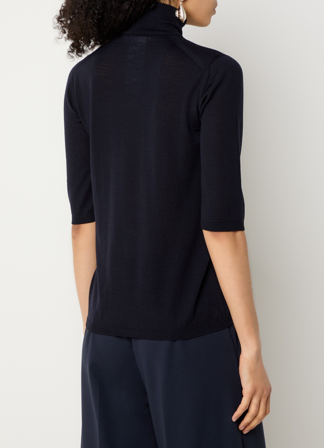 MaxMara Fijngebreide top van wol met col - achterkant donkerblauw