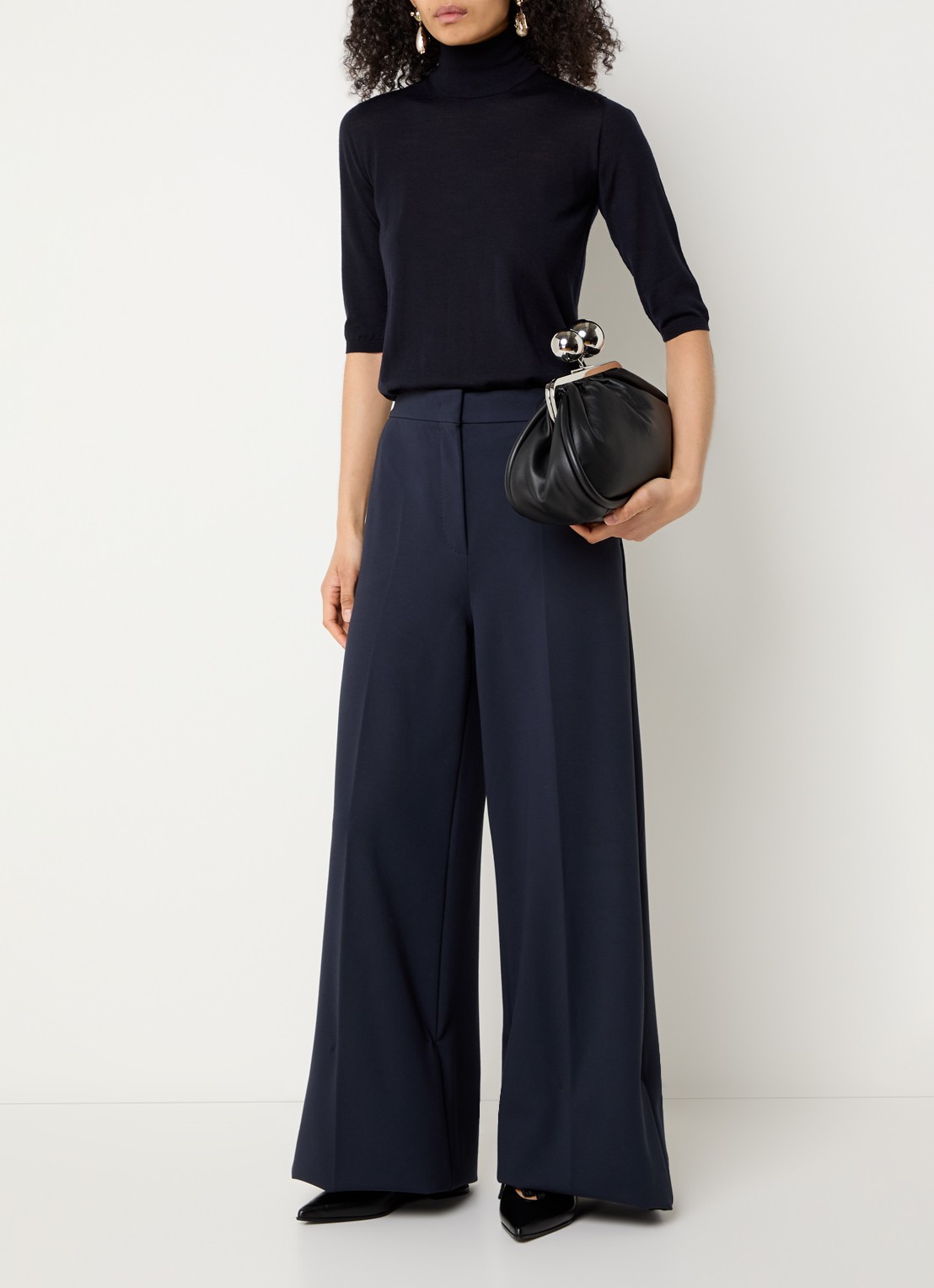MaxMara Fijngebreide top van wol met col - voorkant 3 donkerblauw