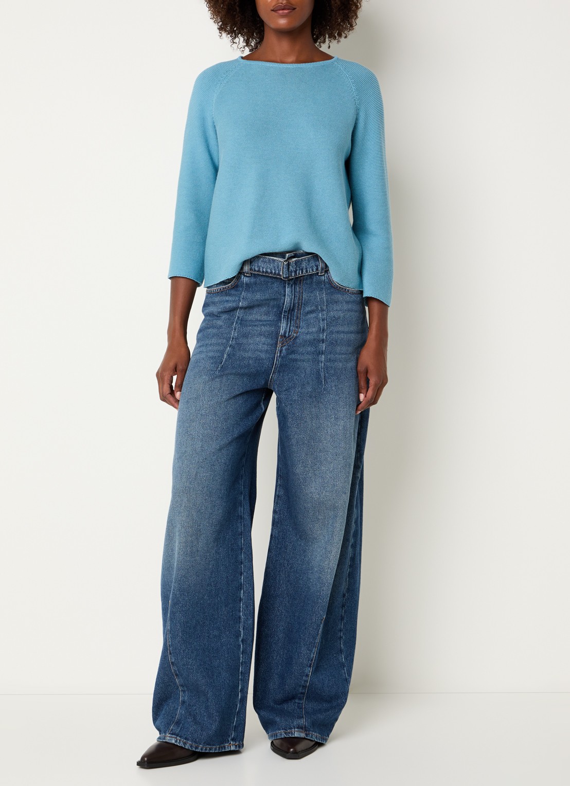 MaxMara Fijngebreide trui met boothals - voorkant 2 blauwgrijs
